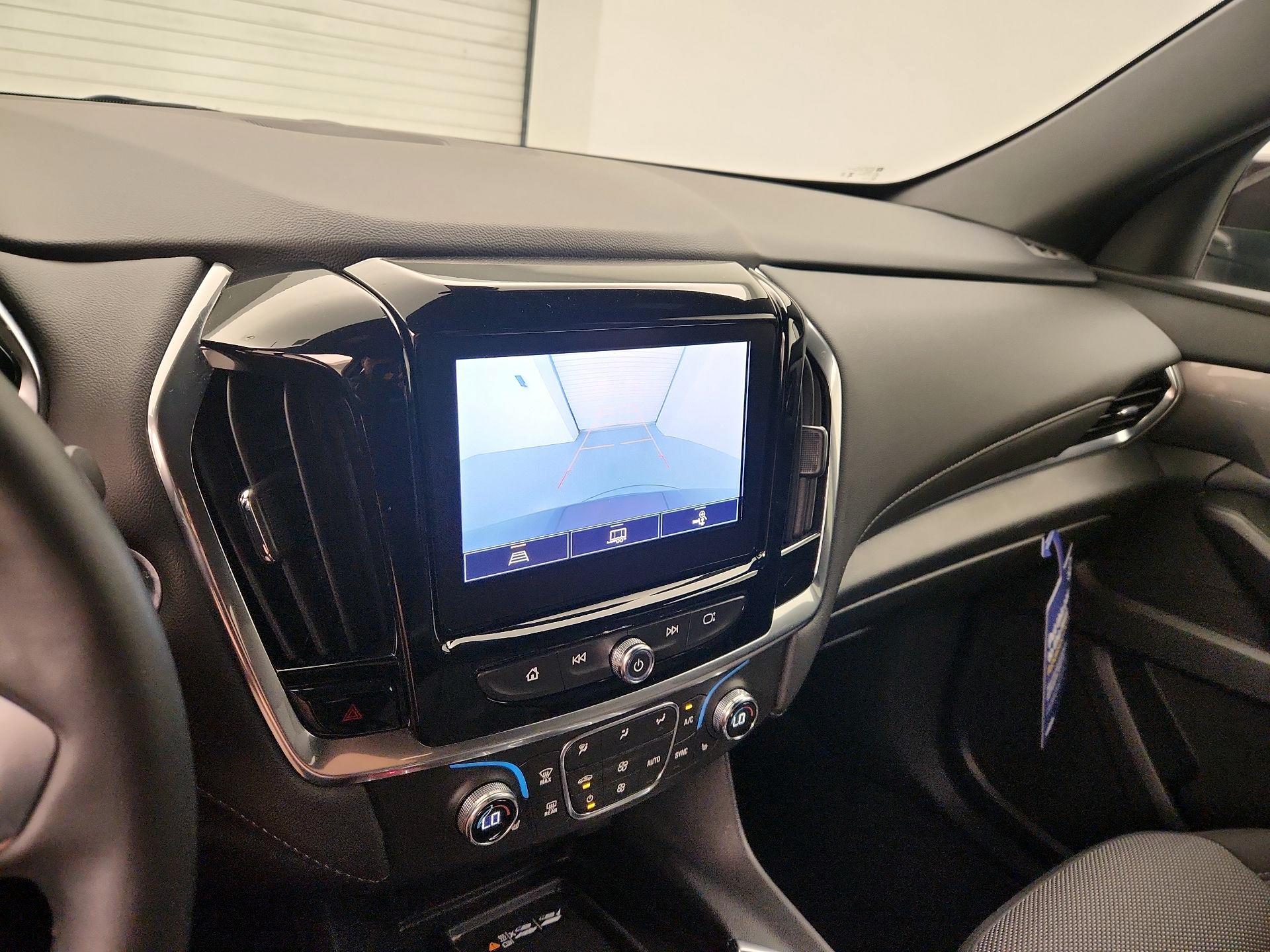 Thumbnail: 2023 Chevrolet Traverse - 14