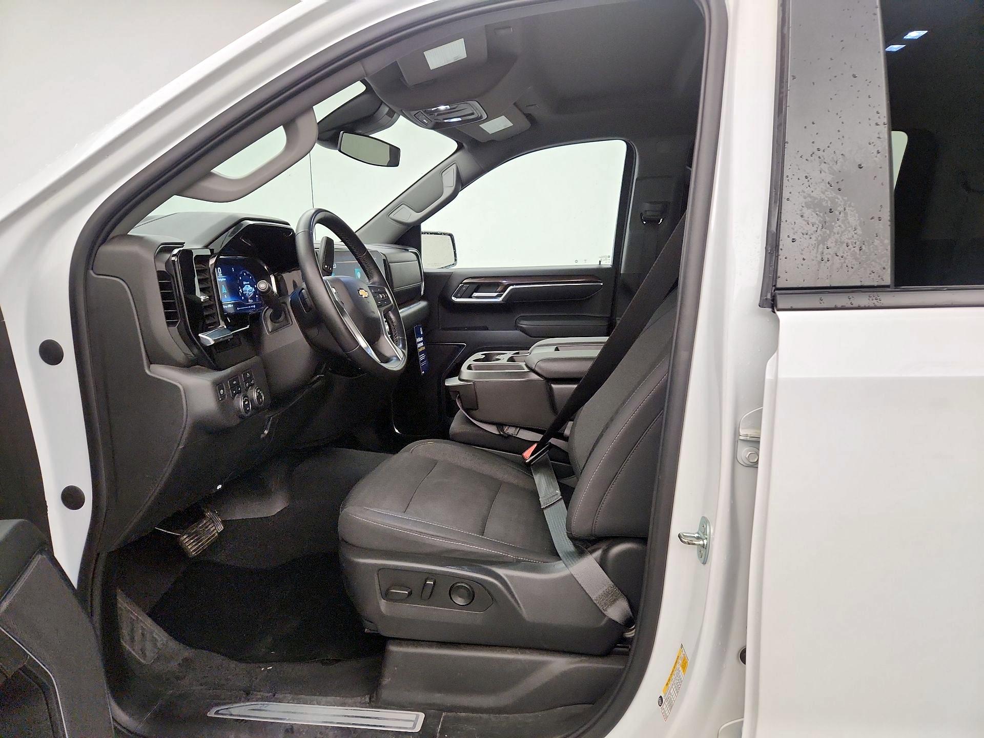 Thumbnail: 2023 Chevrolet Silverado 1500 - 11