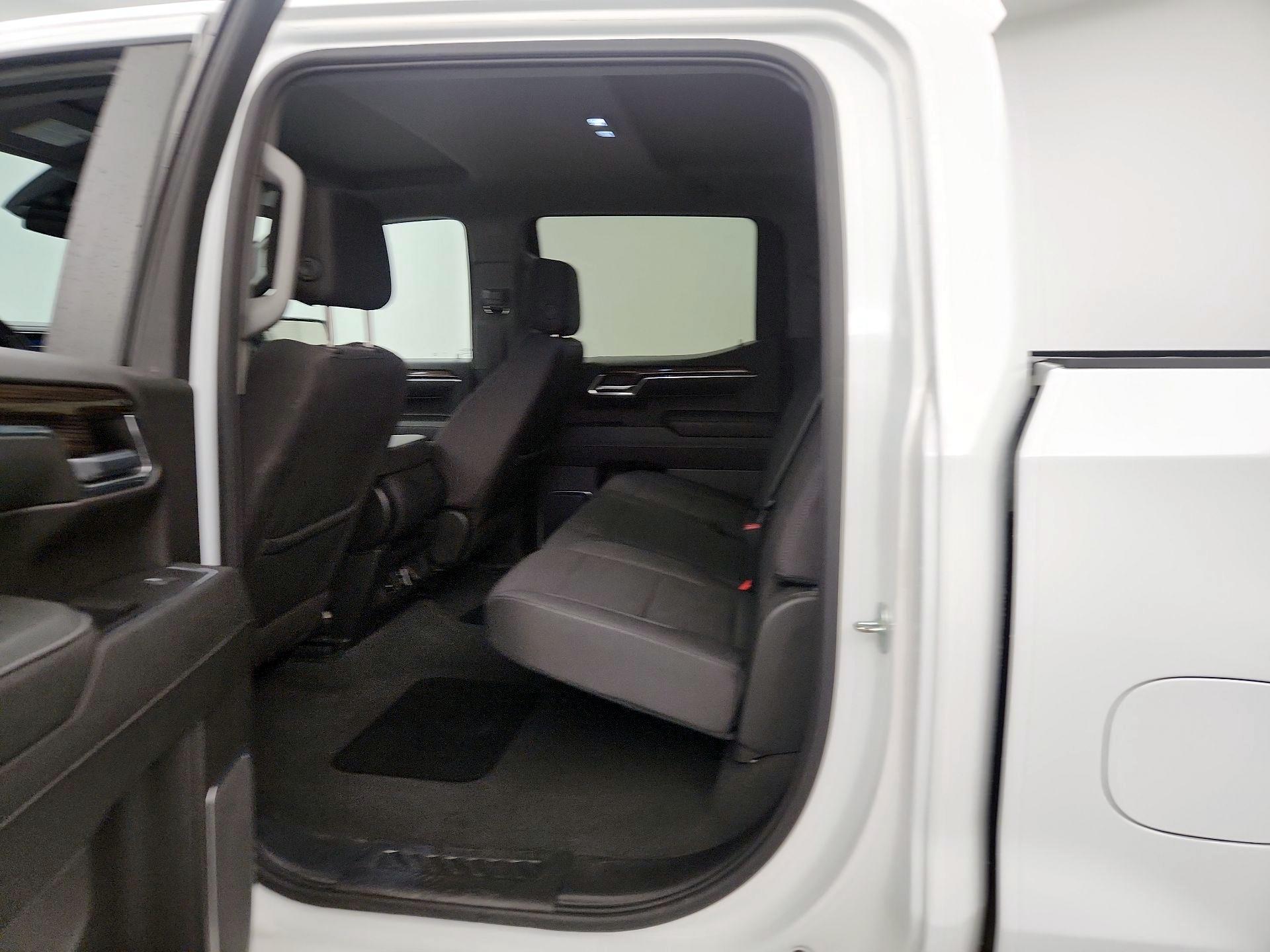 Thumbnail: 2023 Chevrolet Silverado 1500 - 19