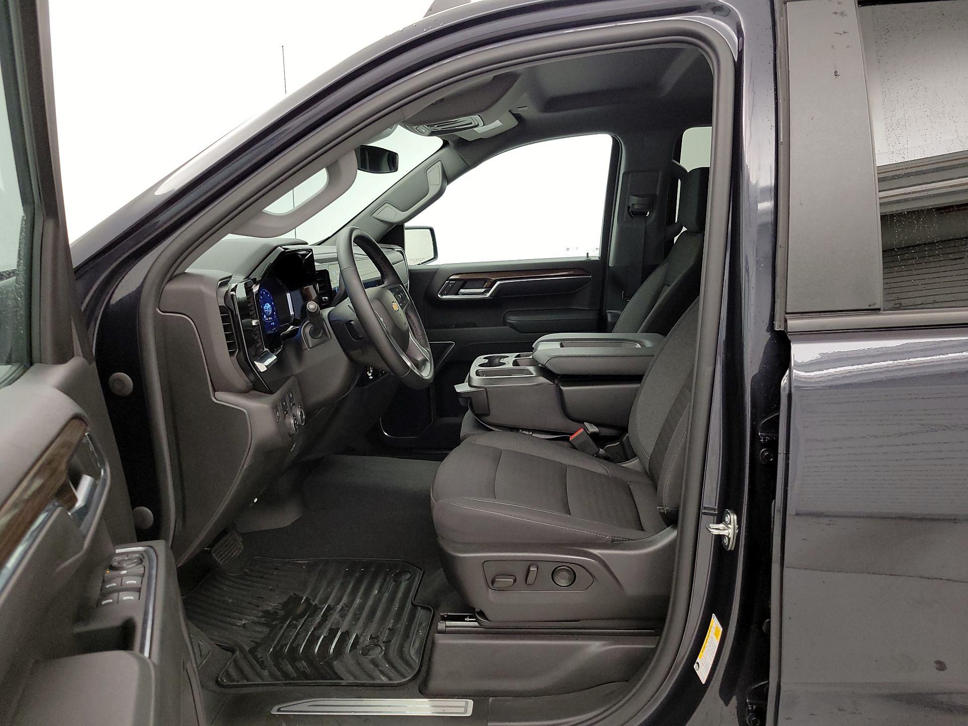 Thumbnail: 2023 Chevrolet Silverado 1500 - 11