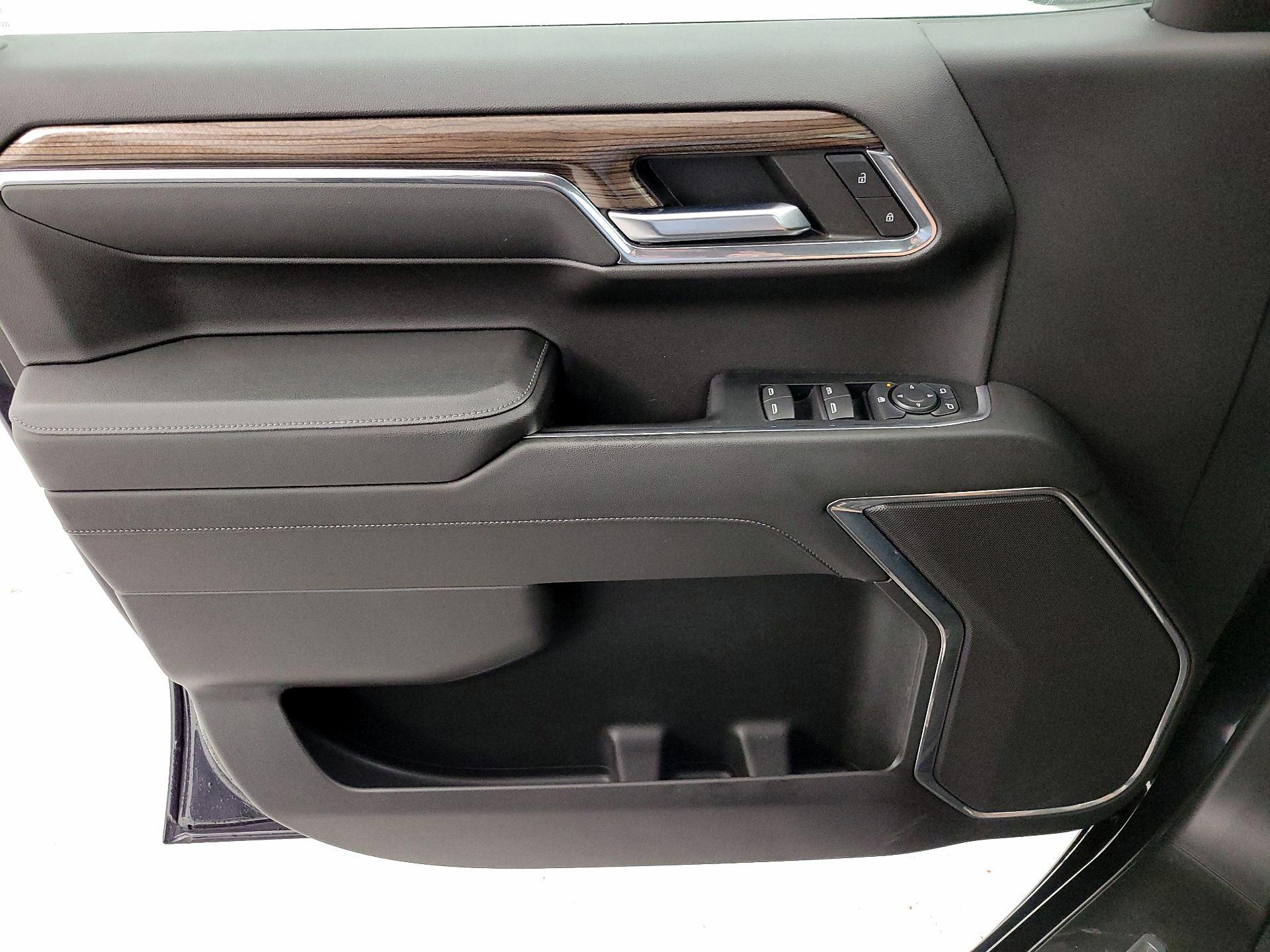 Thumbnail: 2023 Chevrolet Silverado 1500 - 12