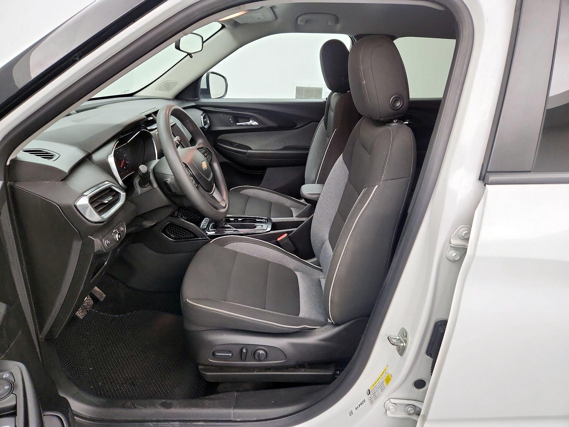 Thumbnail: 2023 Chevrolet TrailBlazer - 11