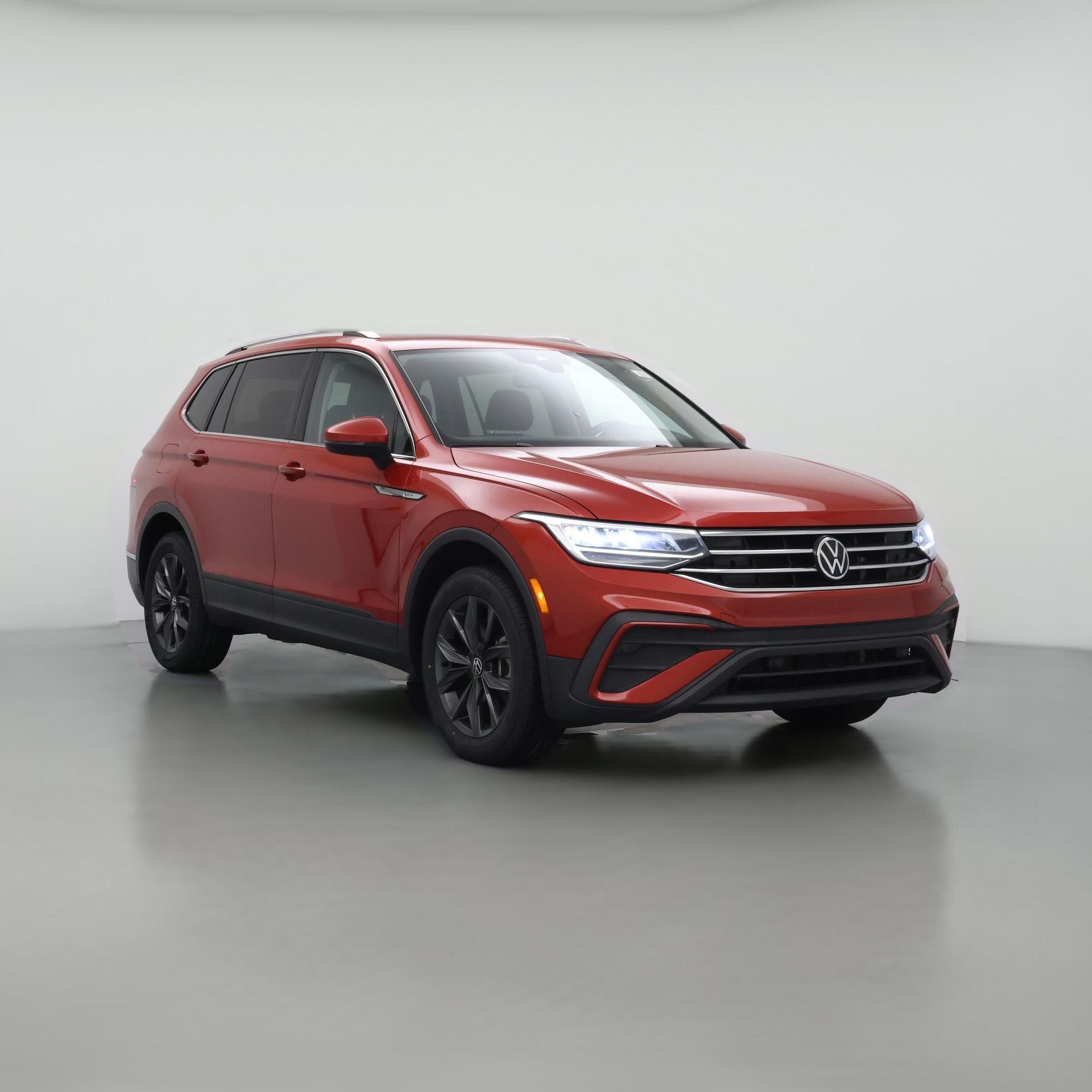 Thumbnail: 2022 Volkswagen Tiguan - 1
