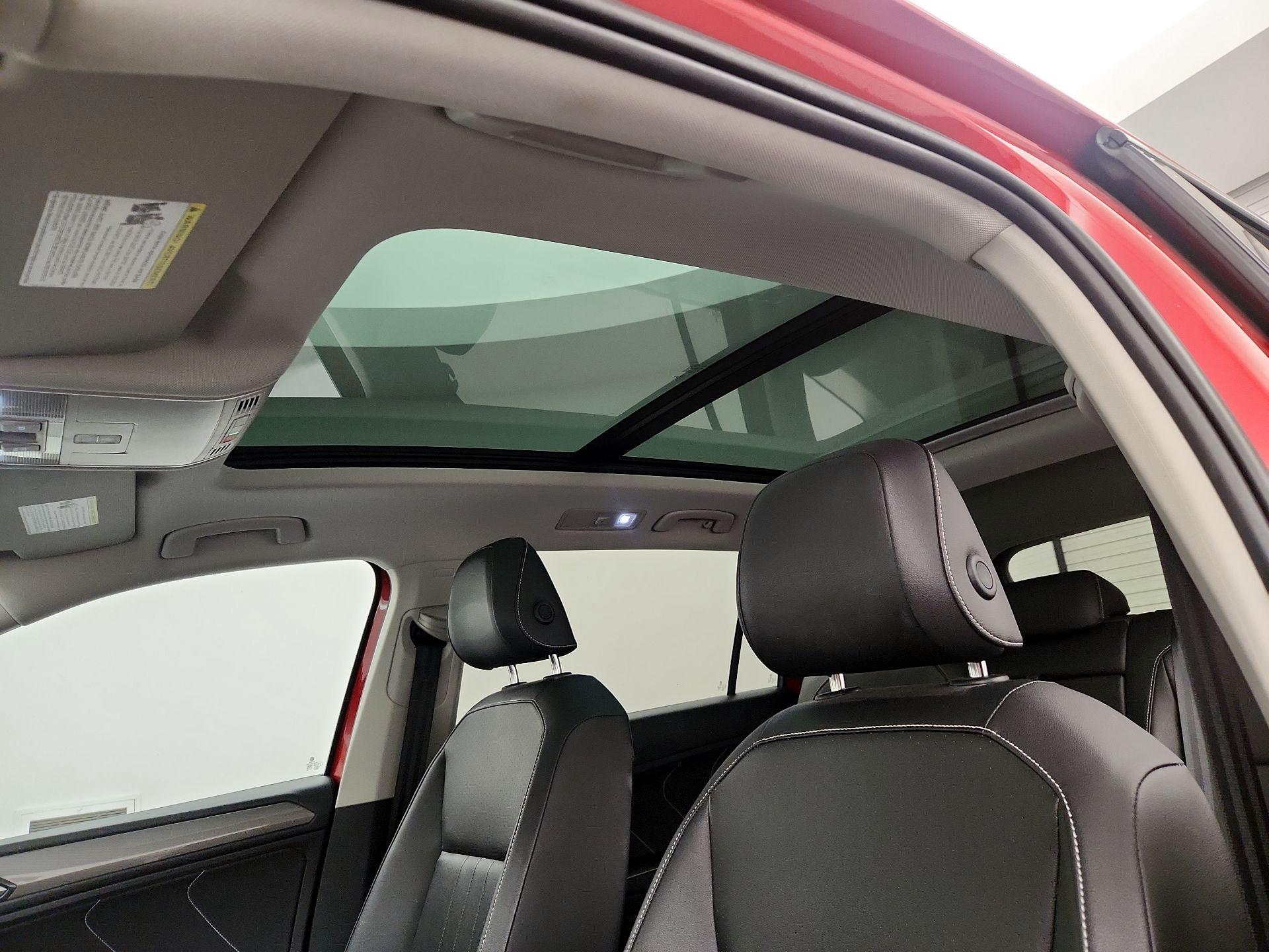 Thumbnail: 2022 Volkswagen Tiguan - 19