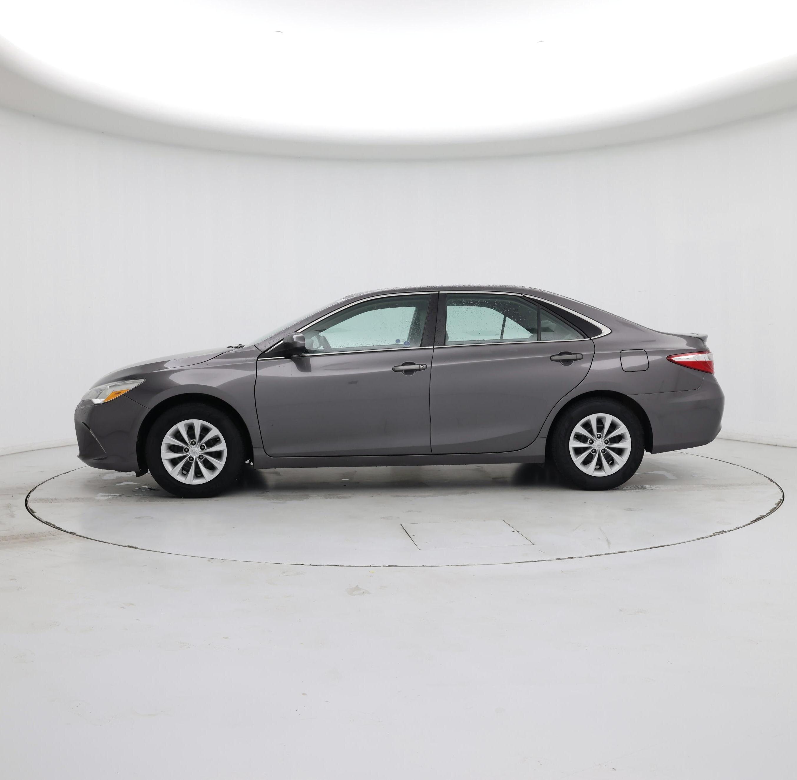 Thumbnail: 2015 Toyota Camry - 3