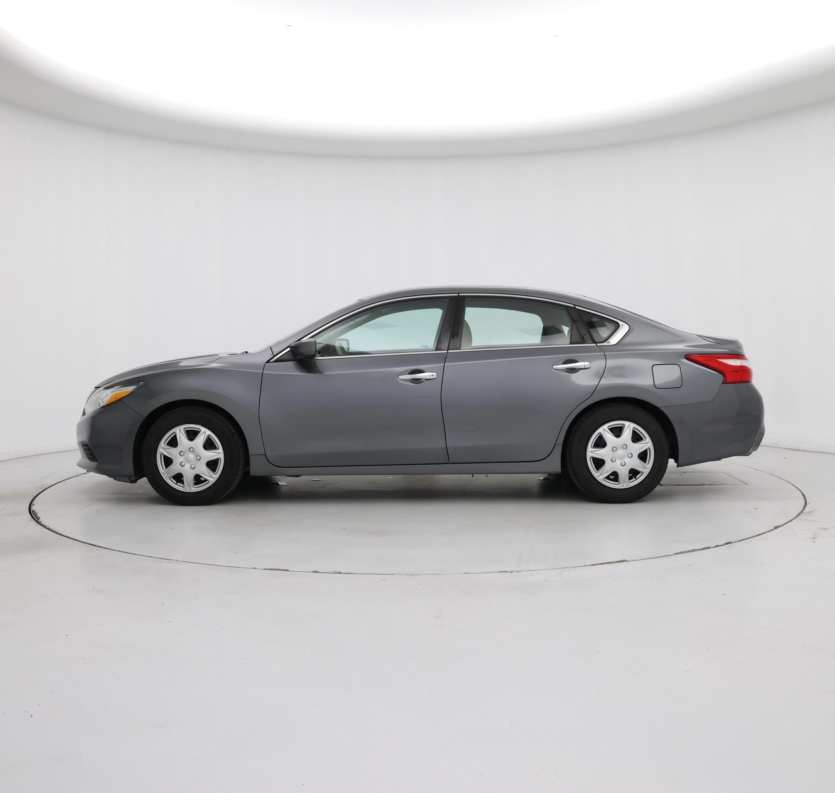 Thumbnail: 2016 Nissan Altima - 3