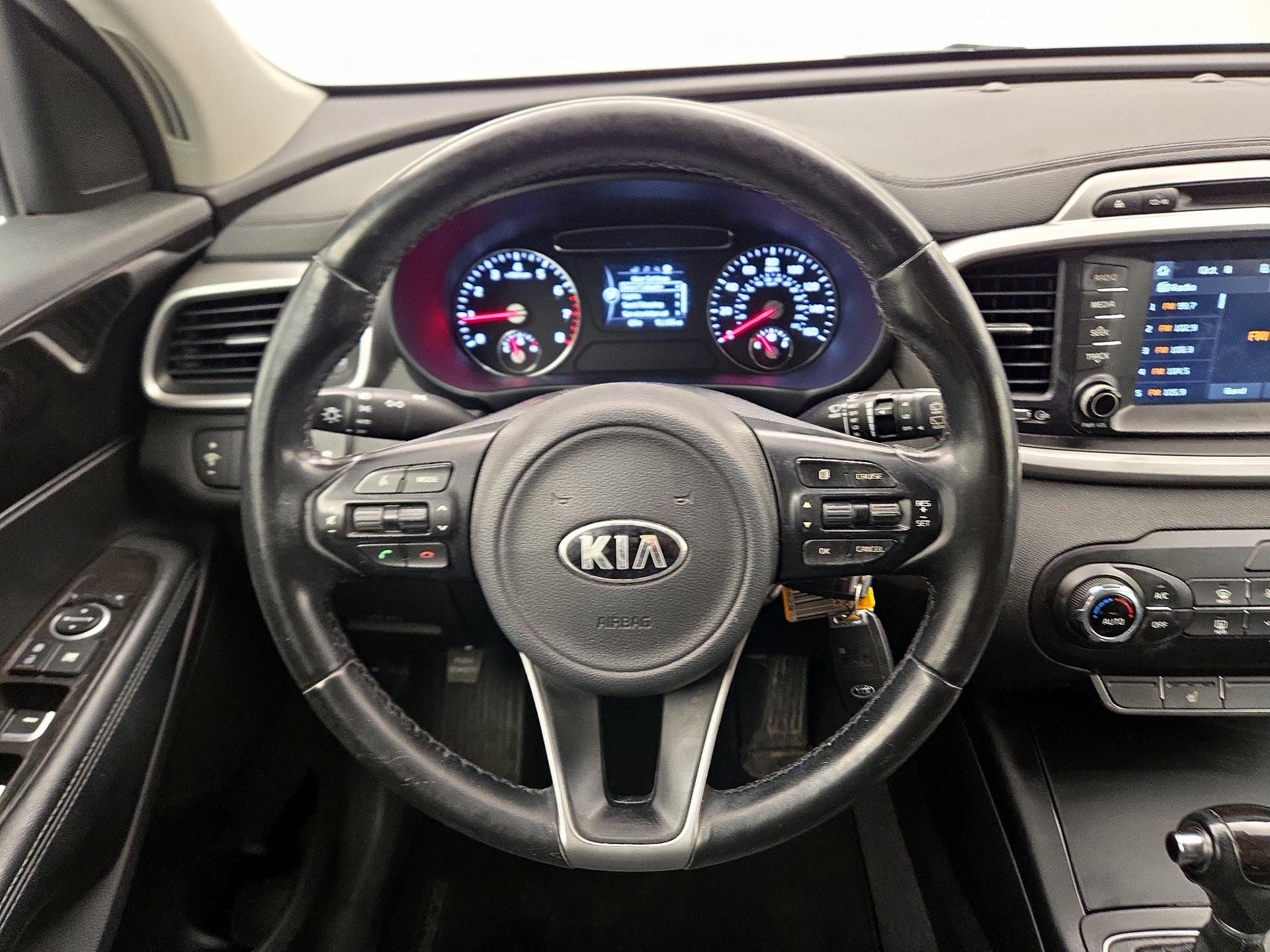 Thumbnail: 2018 Kia Sorento - 10