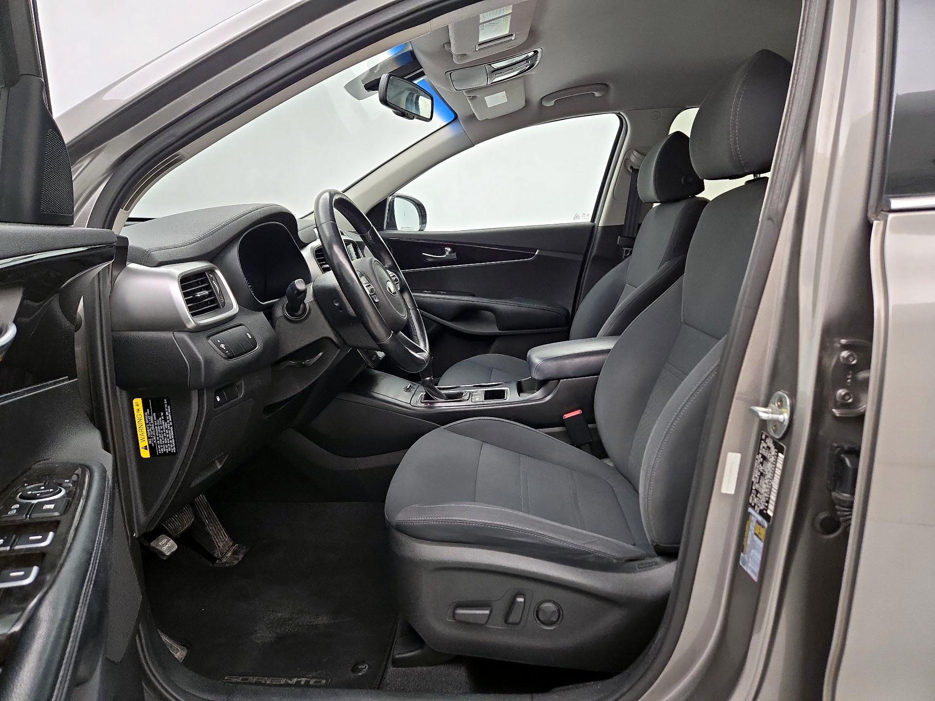Thumbnail: 2018 Kia Sorento - 11