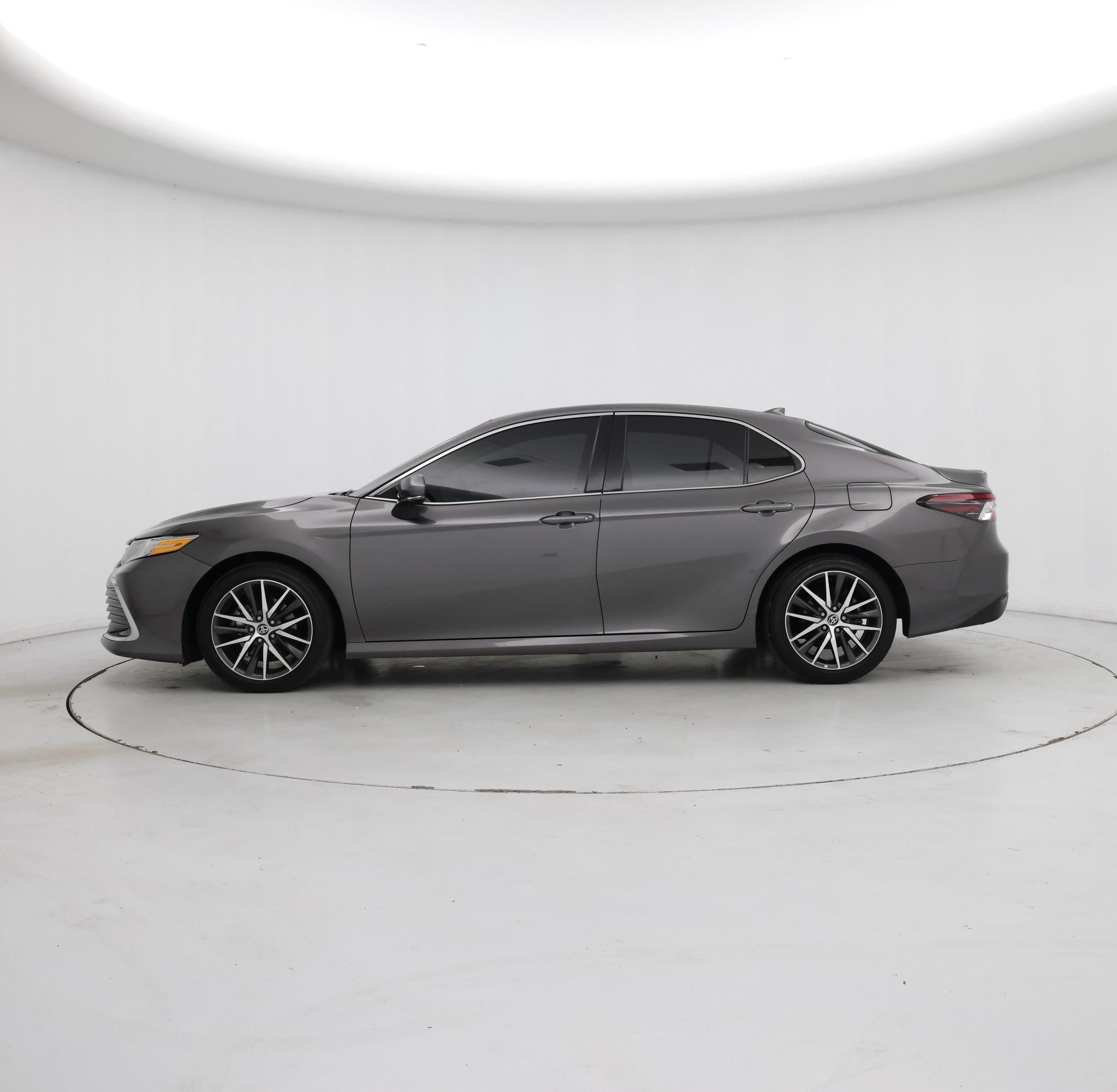 Thumbnail: 2023 Toyota Camry - 3