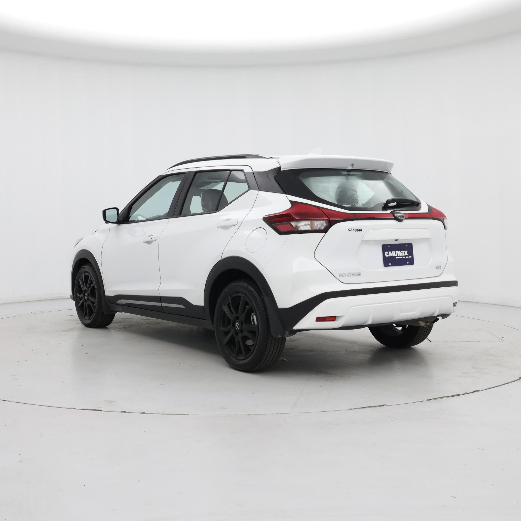 Thumbnail: 2024 Nissan Kicks - 2