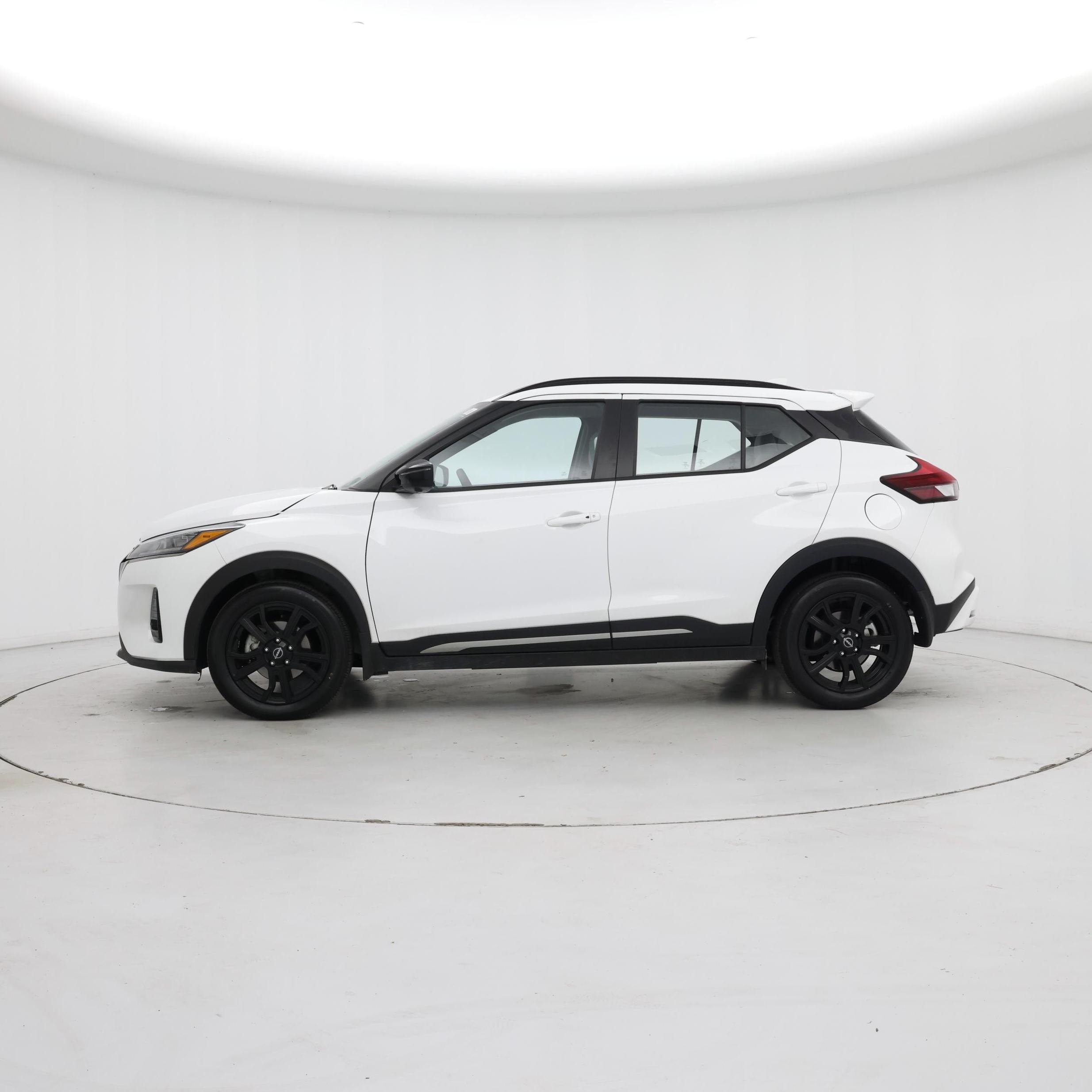 Thumbnail: 2024 Nissan Kicks - 3