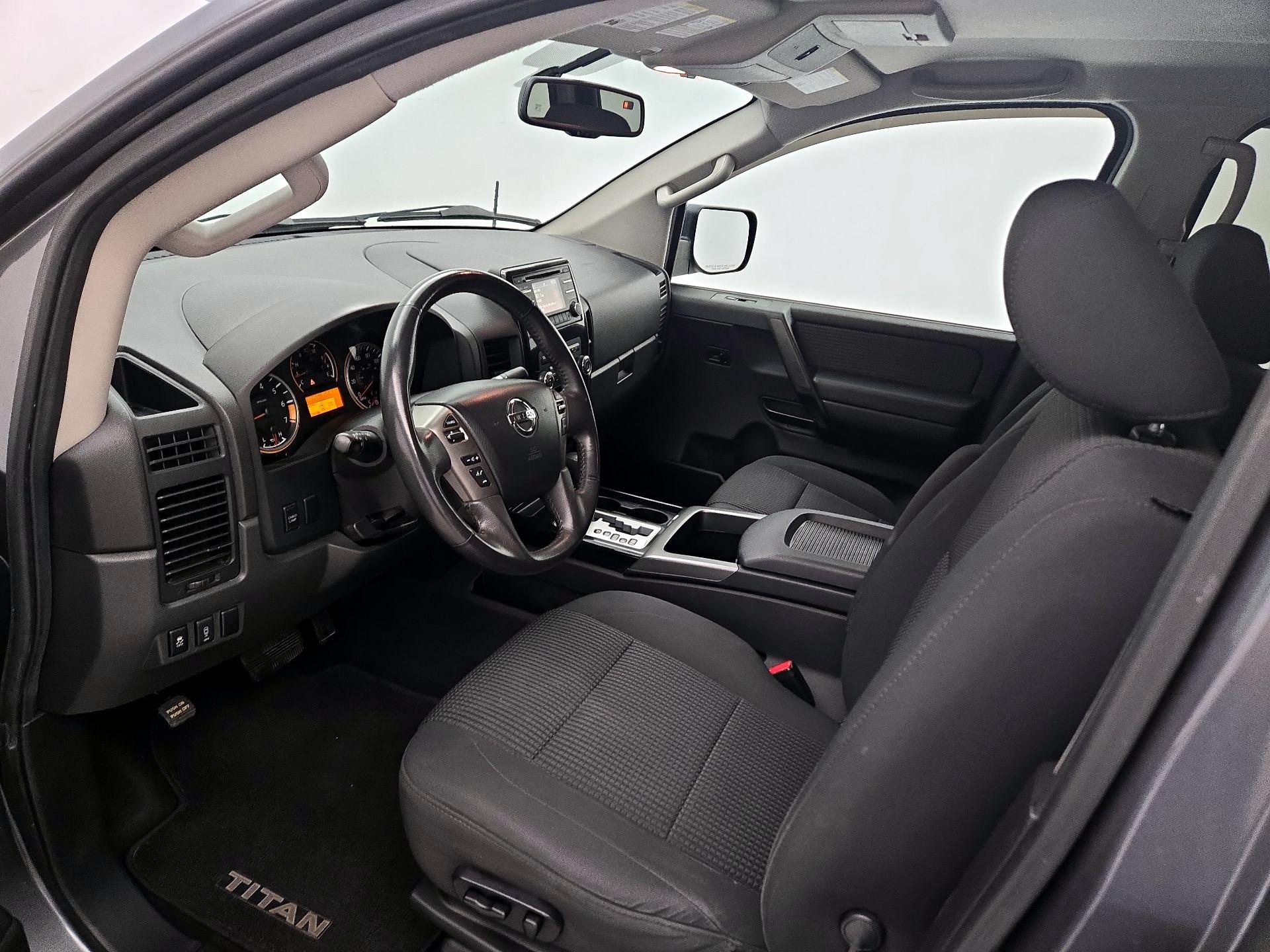 Thumbnail: 2014 Nissan Titan - 11