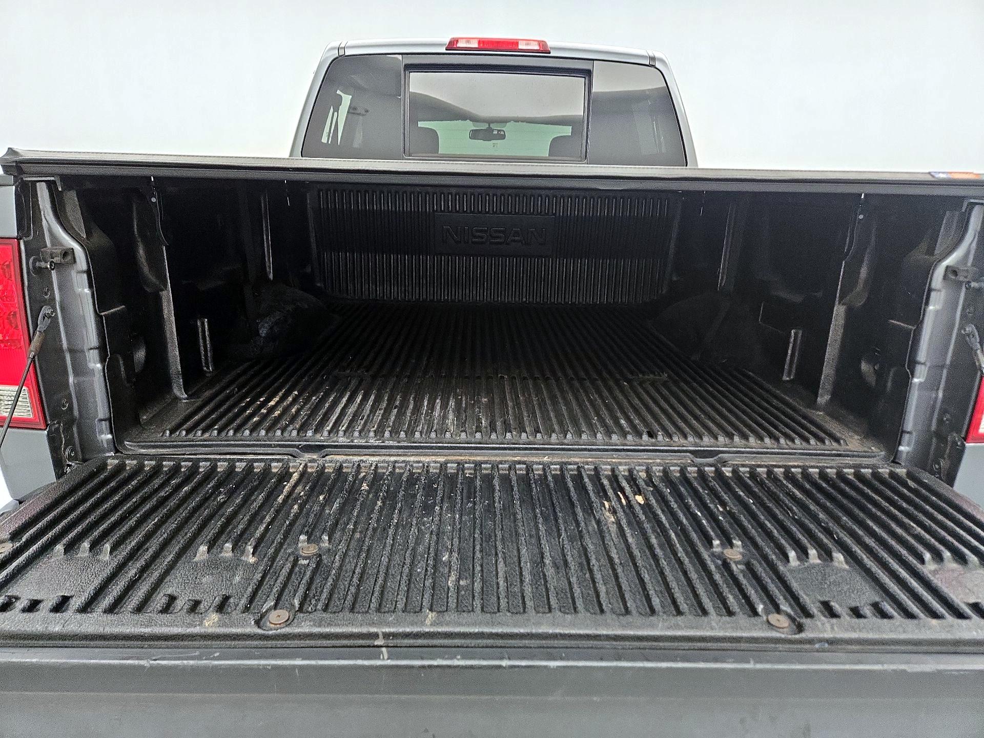 Thumbnail: 2014 Nissan Titan - 20