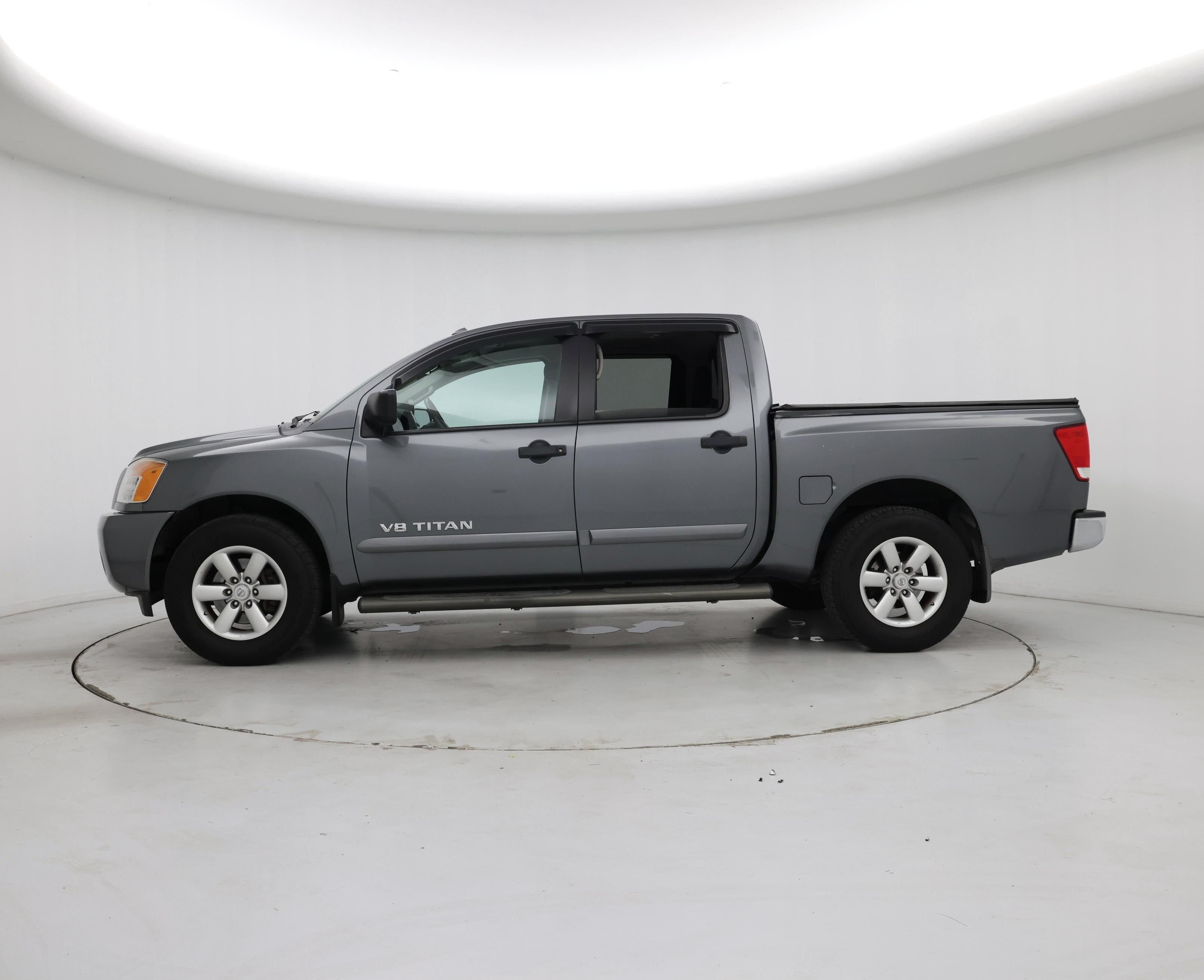 Thumbnail: 2014 Nissan Titan - 3