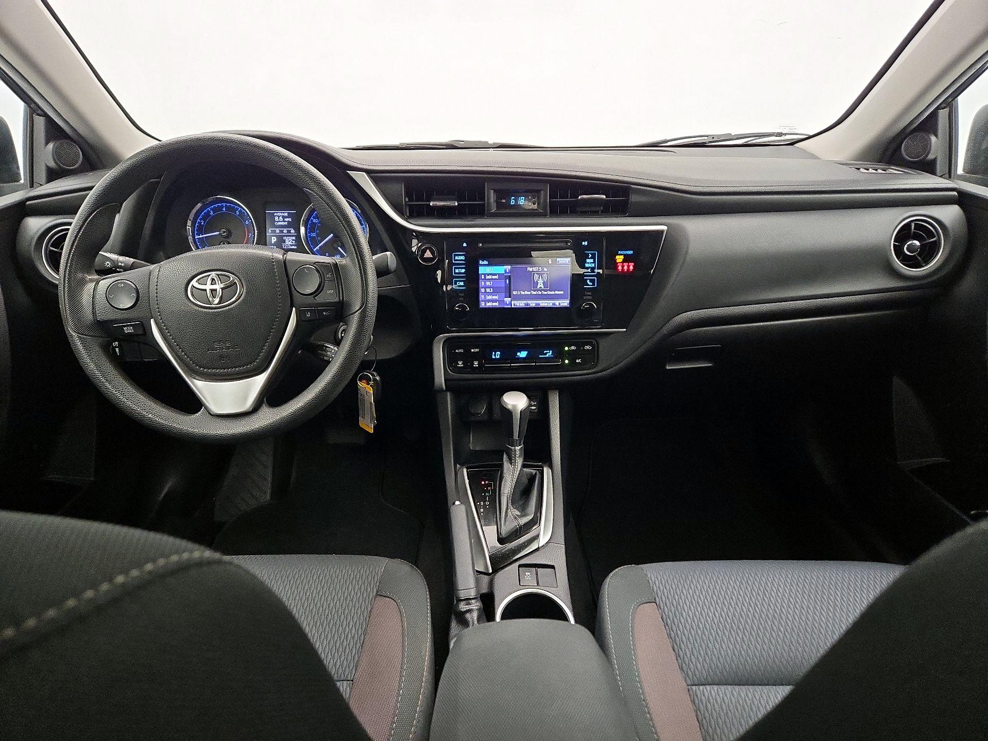 Thumbnail: 2018 Toyota Corolla - 9