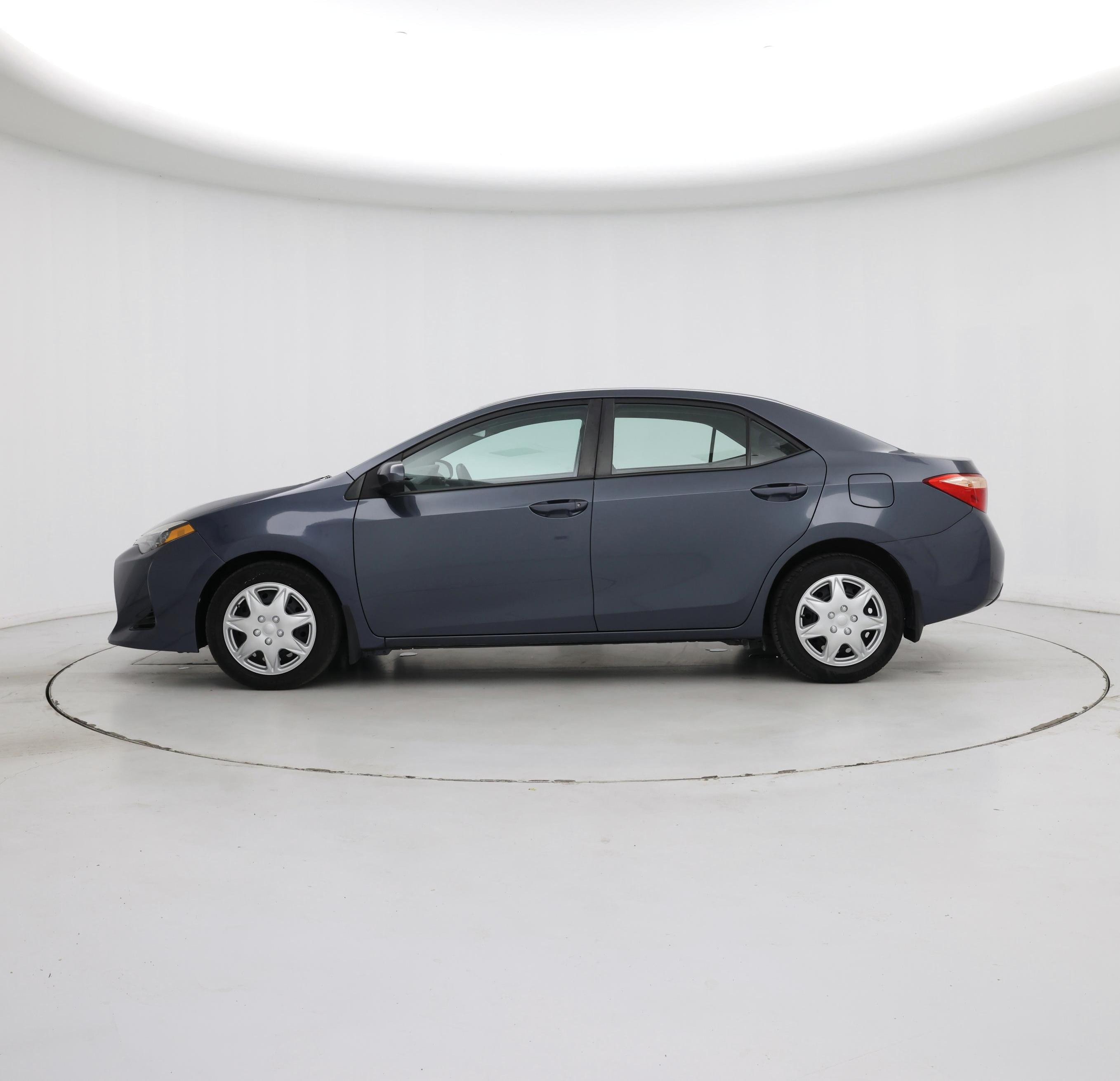 Thumbnail: 2018 Toyota Corolla - 3
