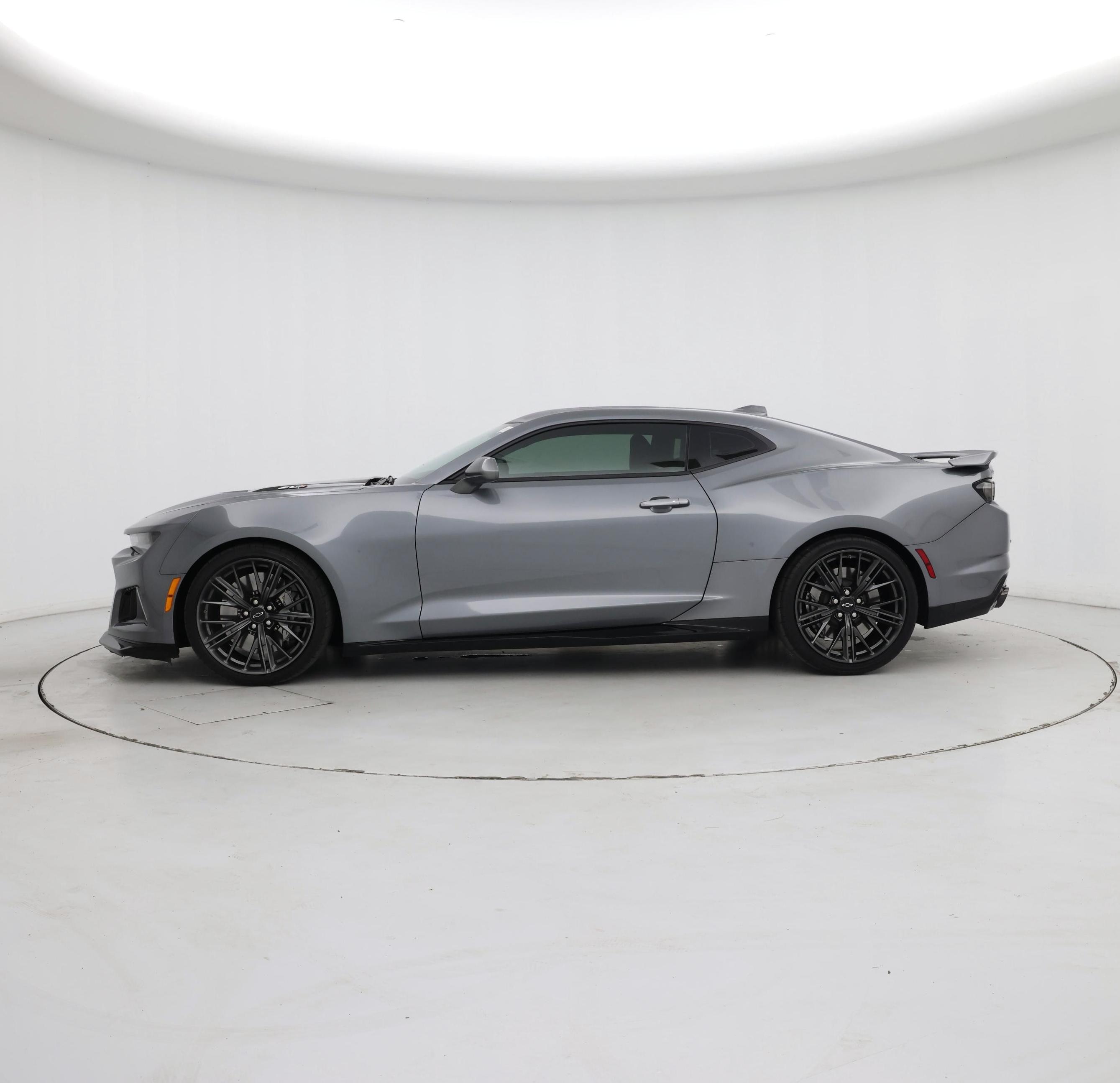Thumbnail: 2021 Chevrolet Camaro - 3
