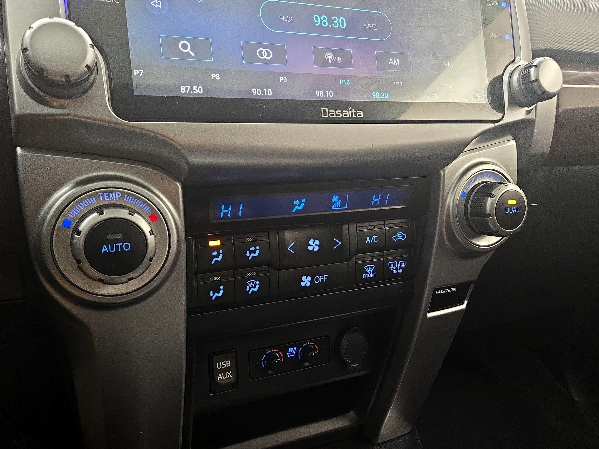 Thumbnail: 2019 Toyota 4Runner - 16