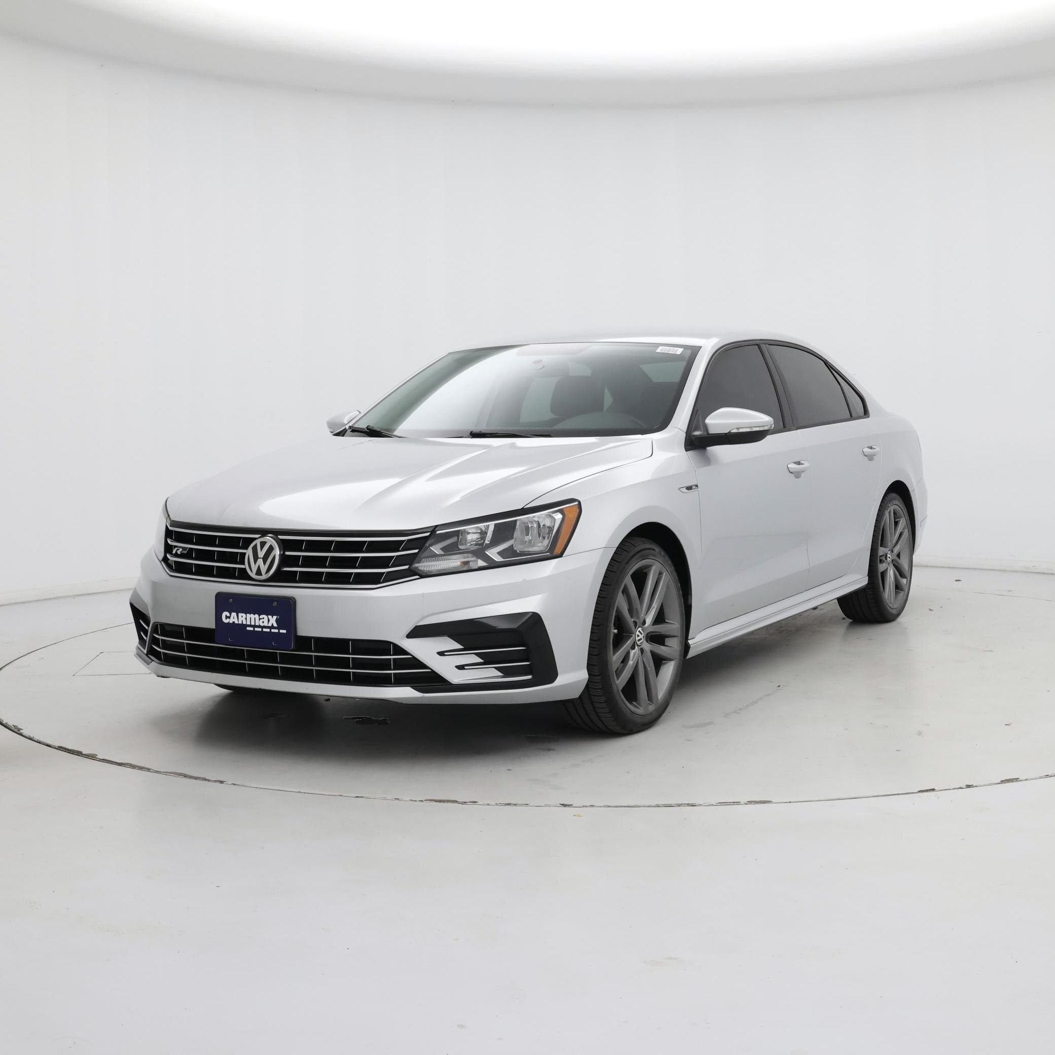 Thumbnail: 2018 Volkswagen Passat - 4