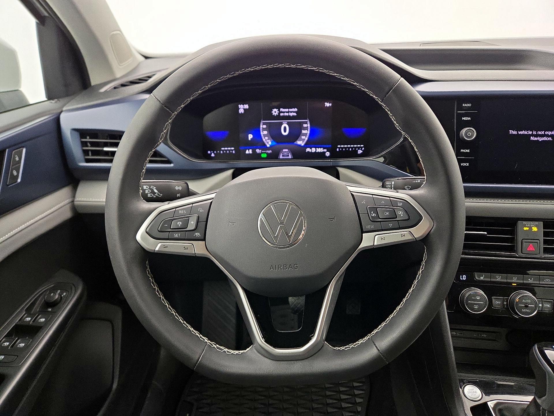 Thumbnail: 2024 Volkswagen Taos - 10