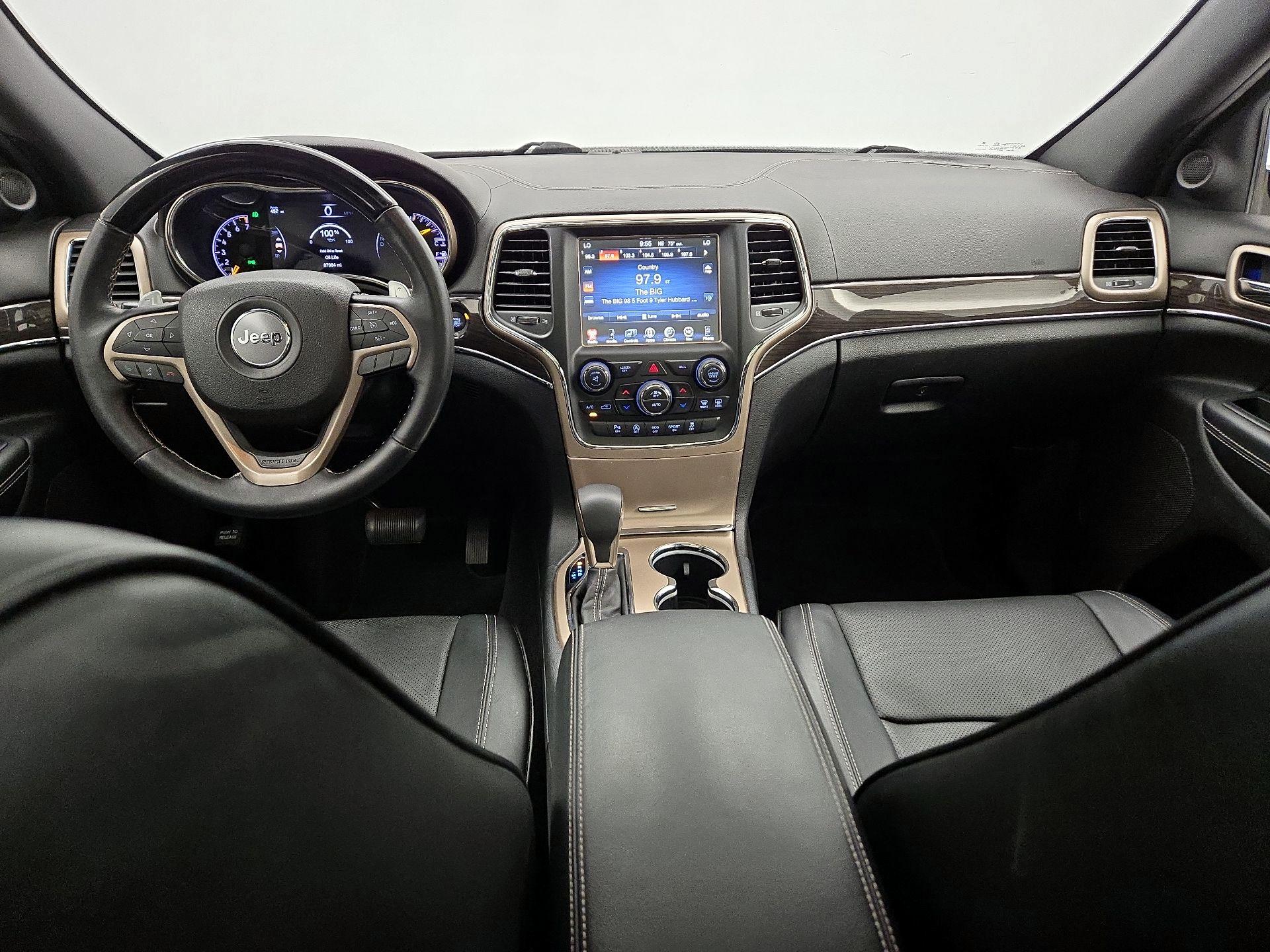 Thumbnail: 2017 Jeep Grand Cherokee - 9