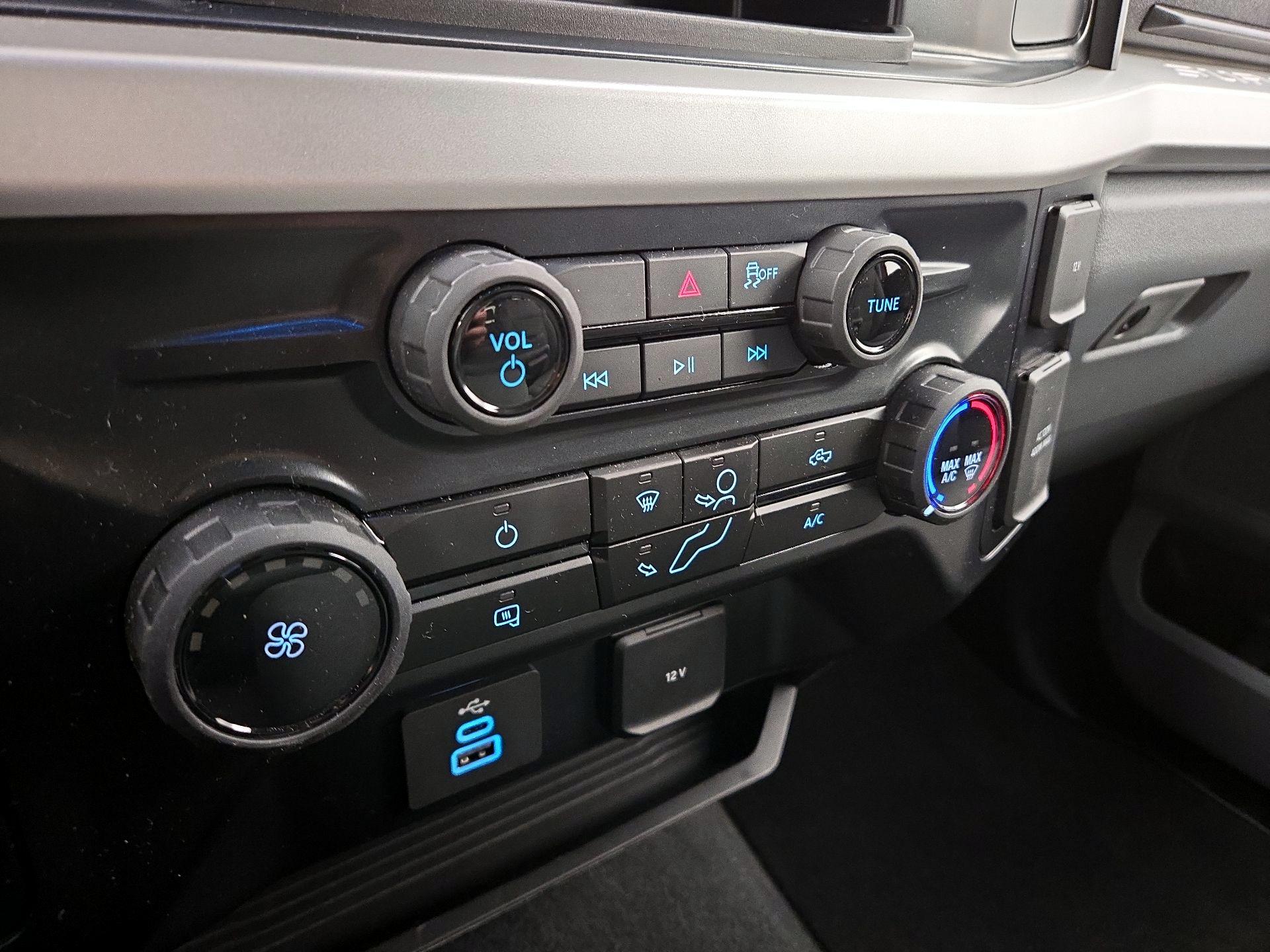 Thumbnail: 2025 Ford F-250 - 16