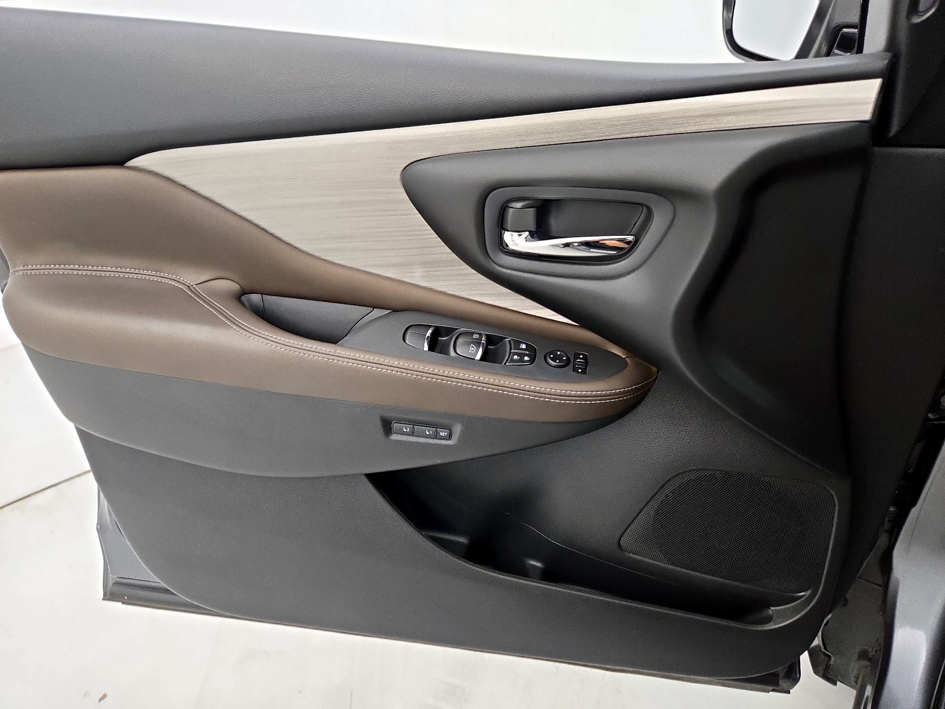 Thumbnail: 2016 Nissan Murano - 12