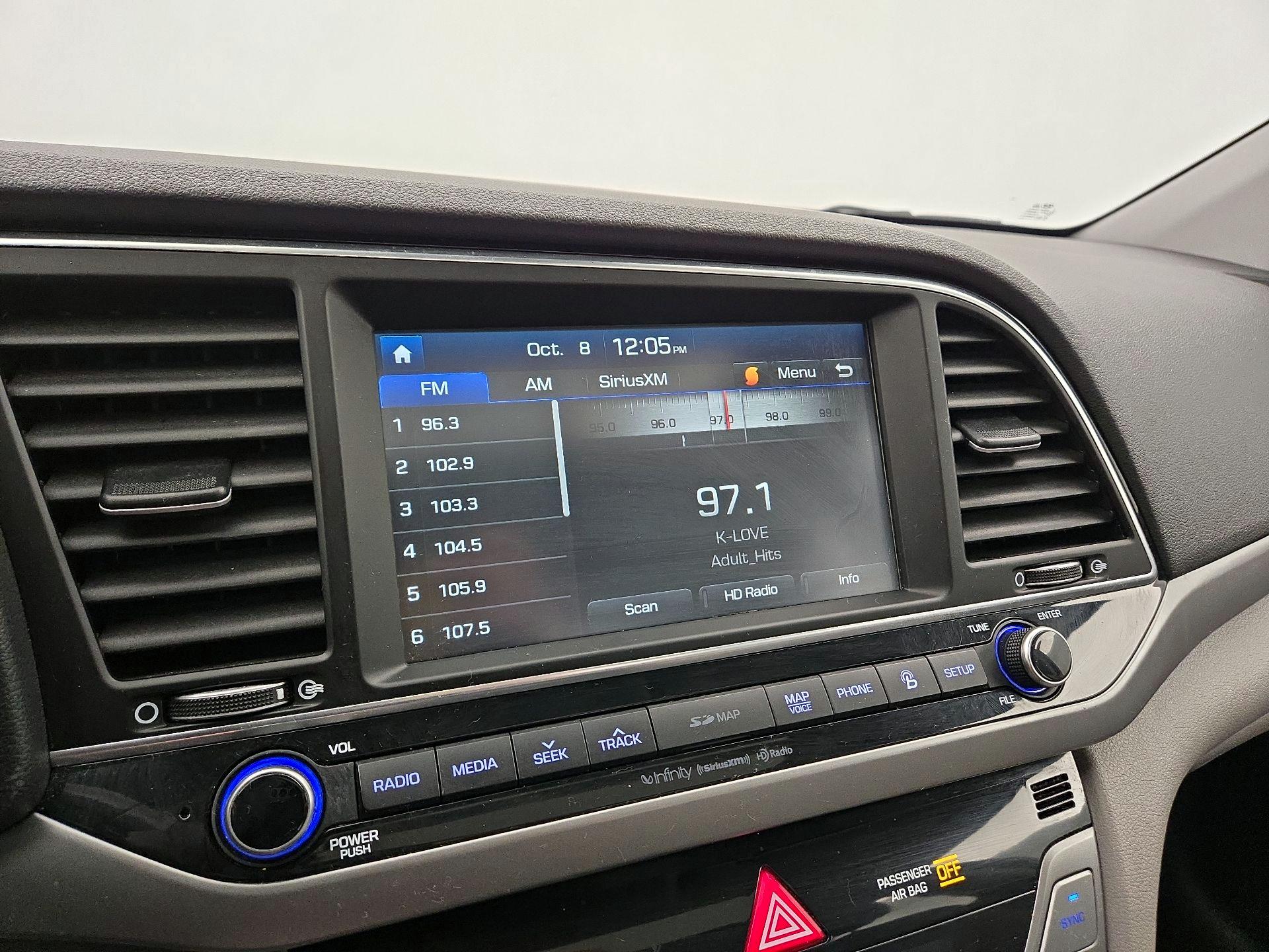 Thumbnail: 2018 Hyundai Elantra - 16