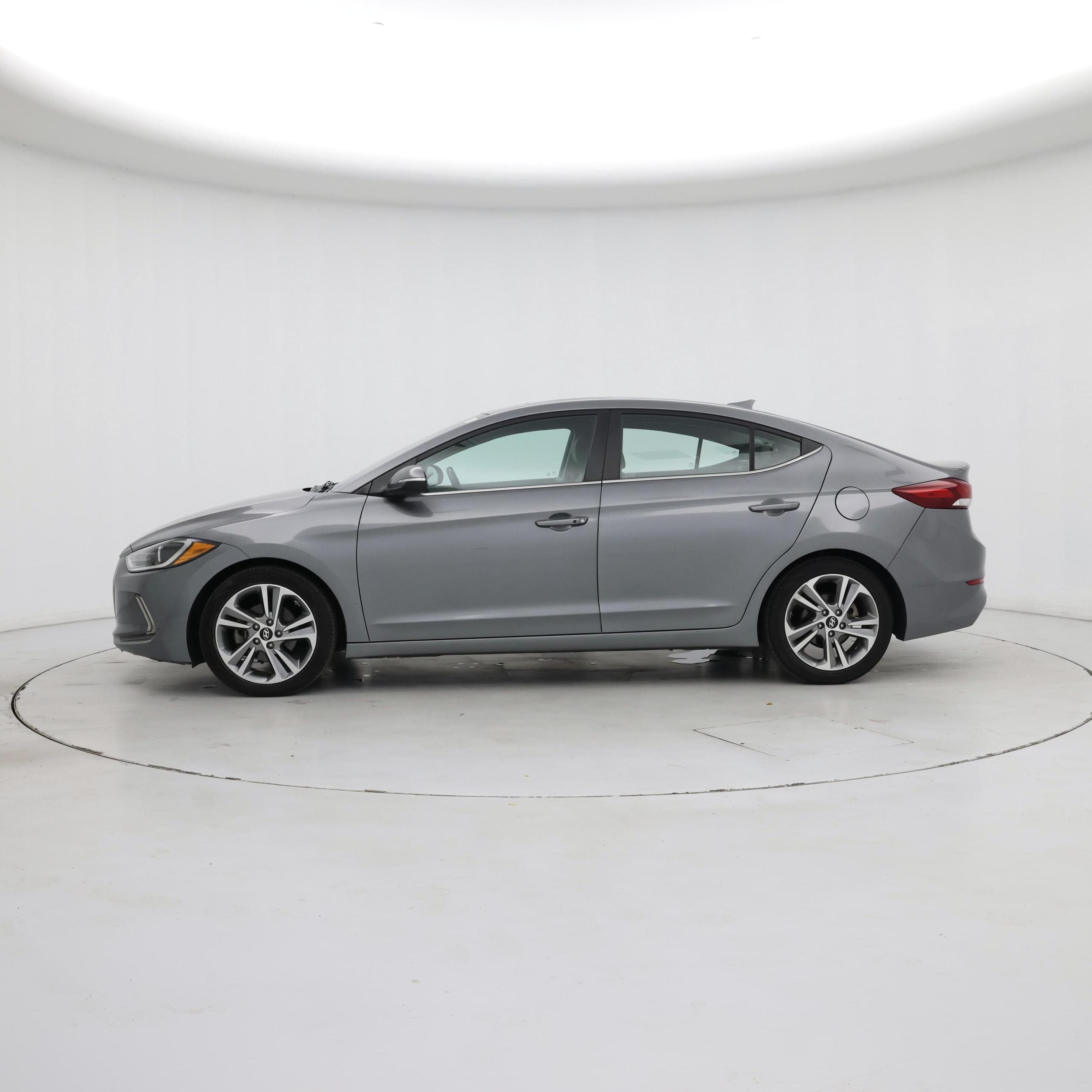 Thumbnail: 2018 Hyundai Elantra - 3