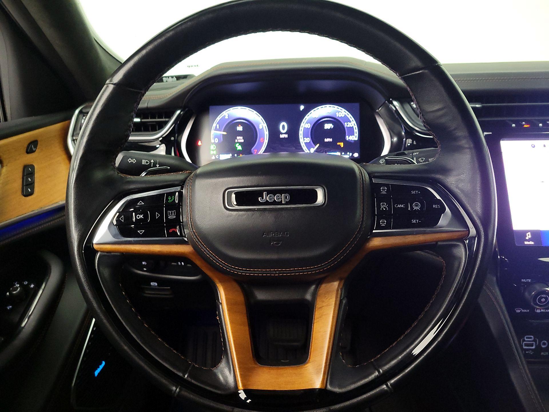 Thumbnail: 2022 Jeep Grand Cherokee - 10