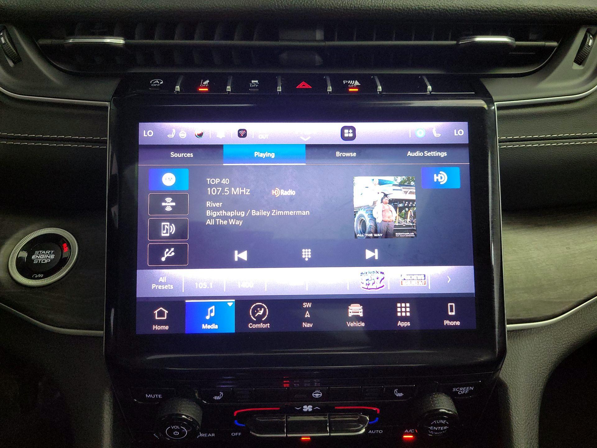 Thumbnail: 2022 Jeep Grand Cherokee L - 16