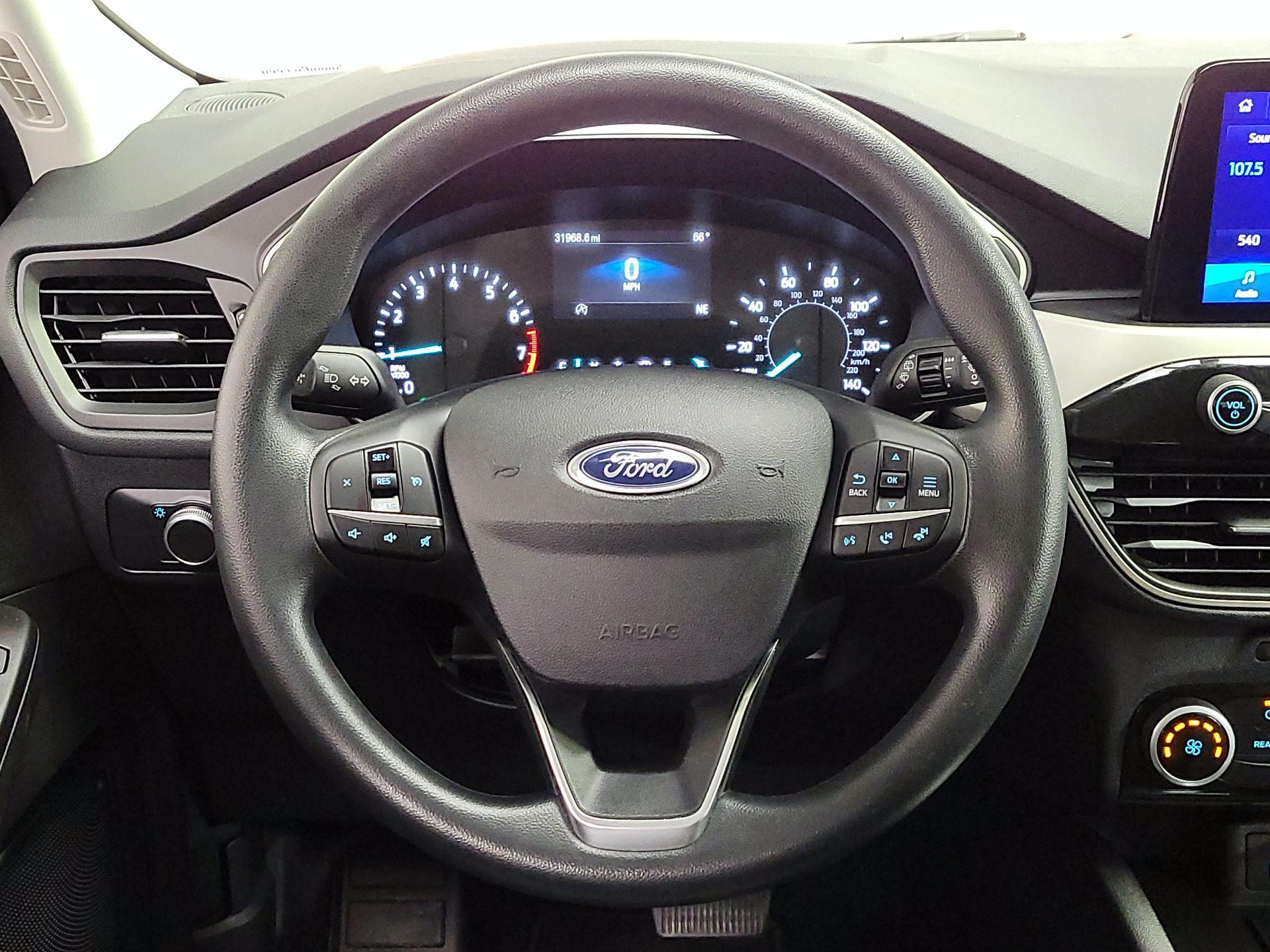 Thumbnail: 2021 Ford Escape - 10