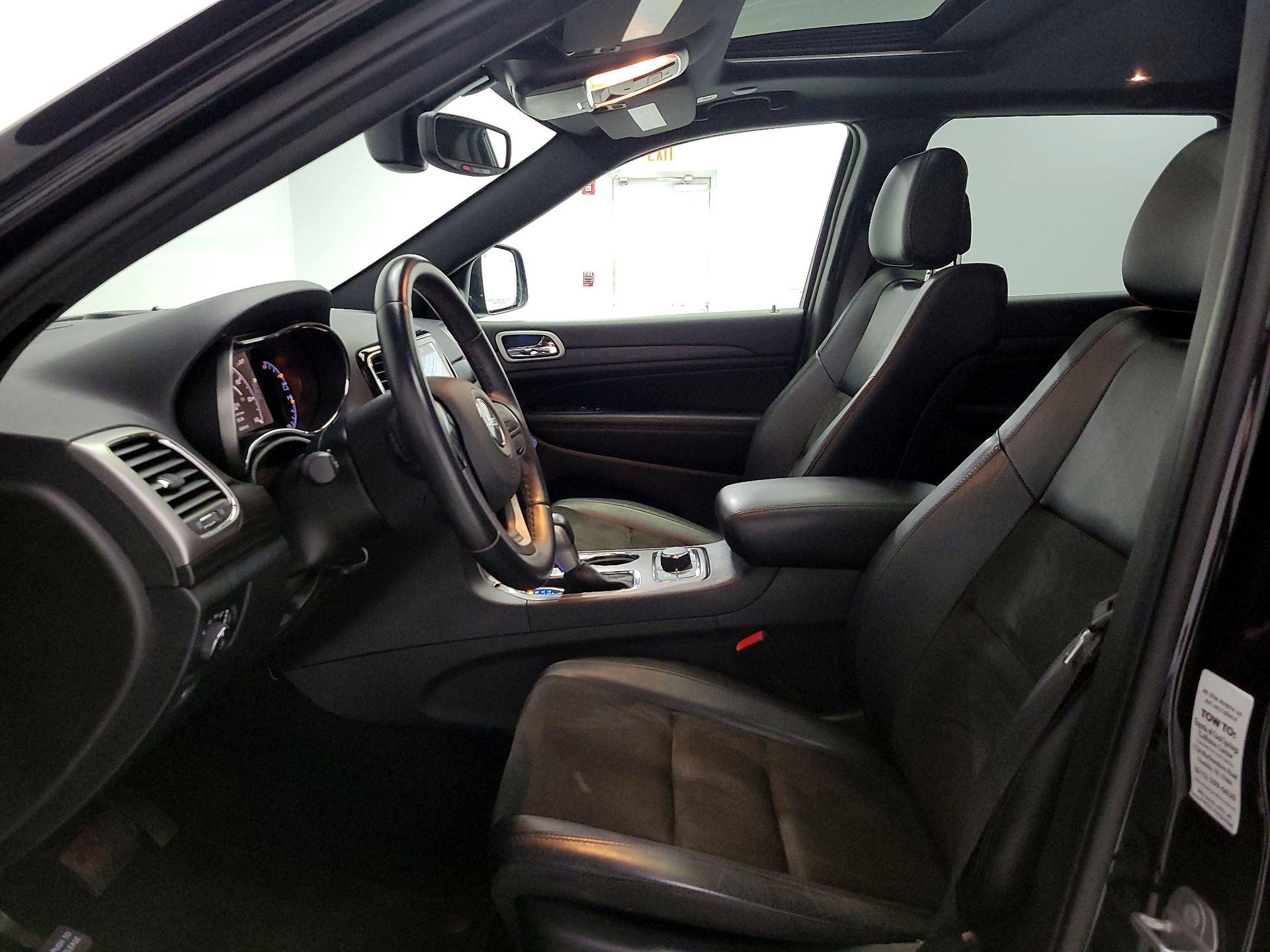 Thumbnail: 2022 Jeep Grand Cherokee - 11