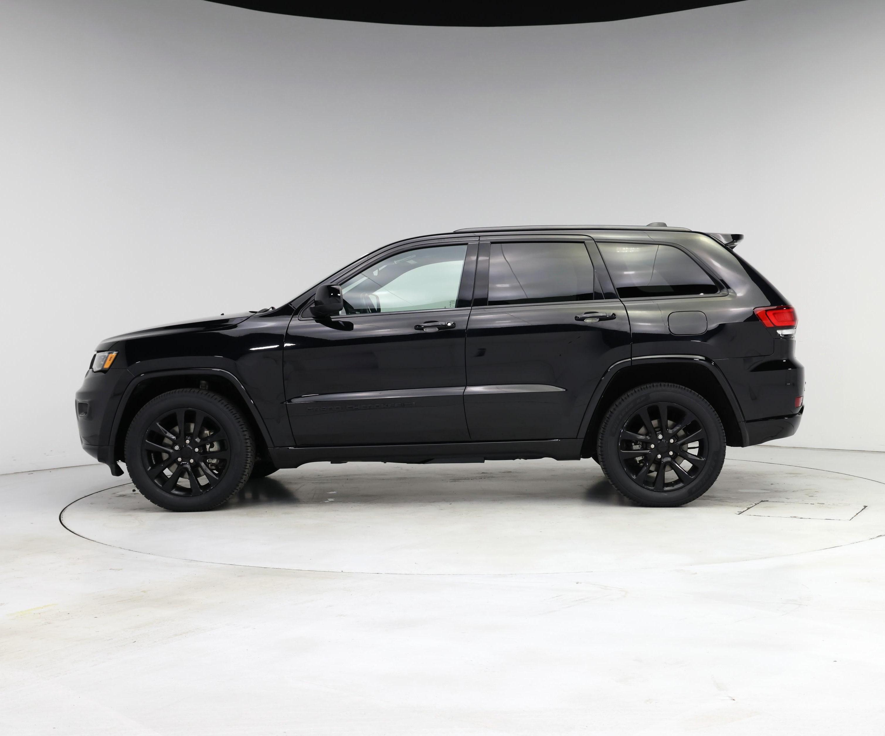 Thumbnail: 2022 Jeep Grand Cherokee - 3