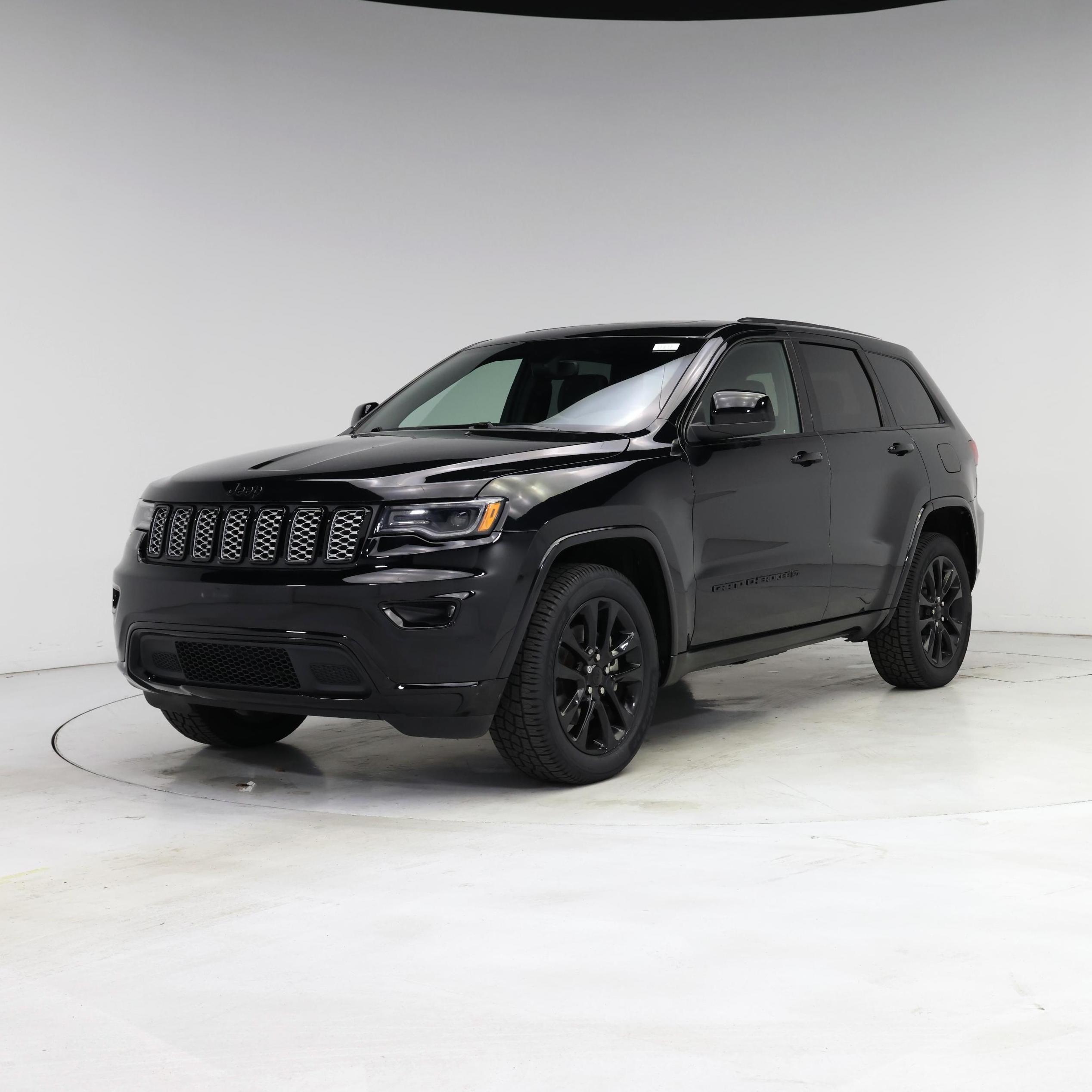 Thumbnail: 2022 Jeep Grand Cherokee - 4