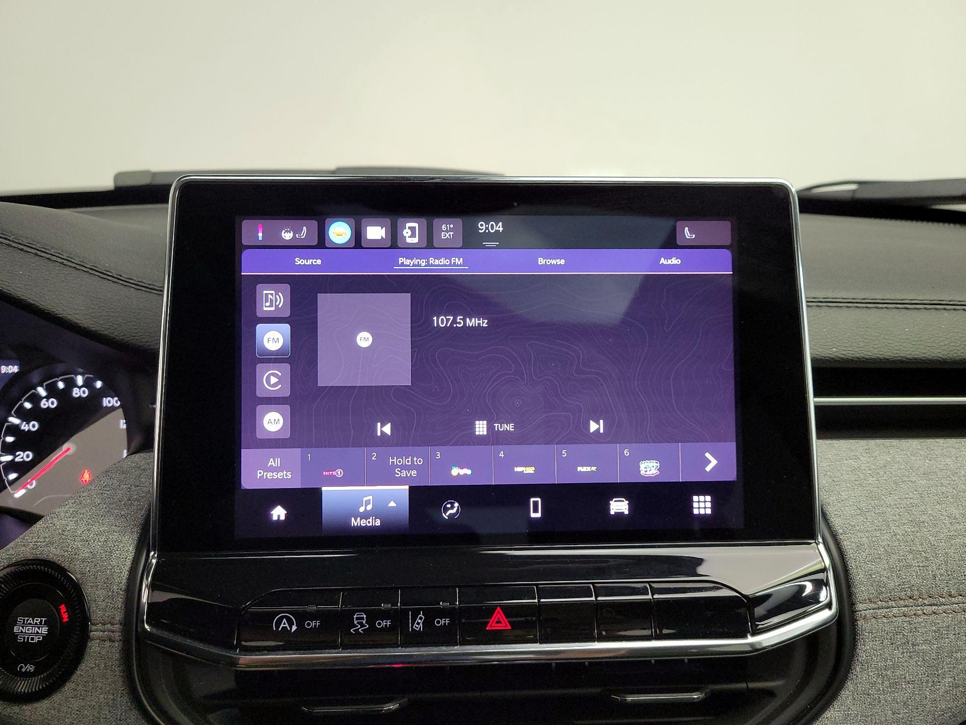 Thumbnail: 2022 Jeep Compass - 15