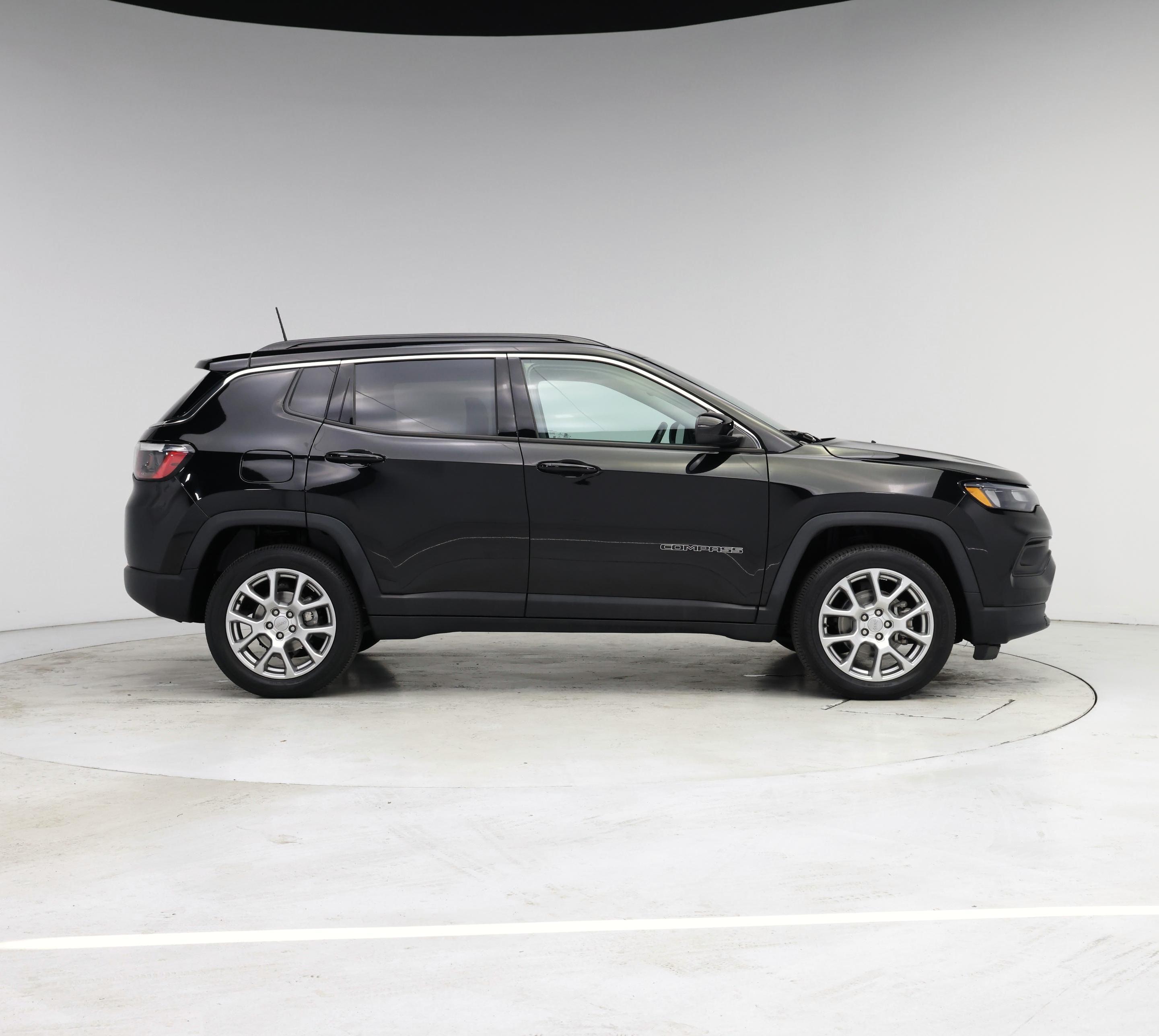 Thumbnail: 2022 Jeep Compass - 7