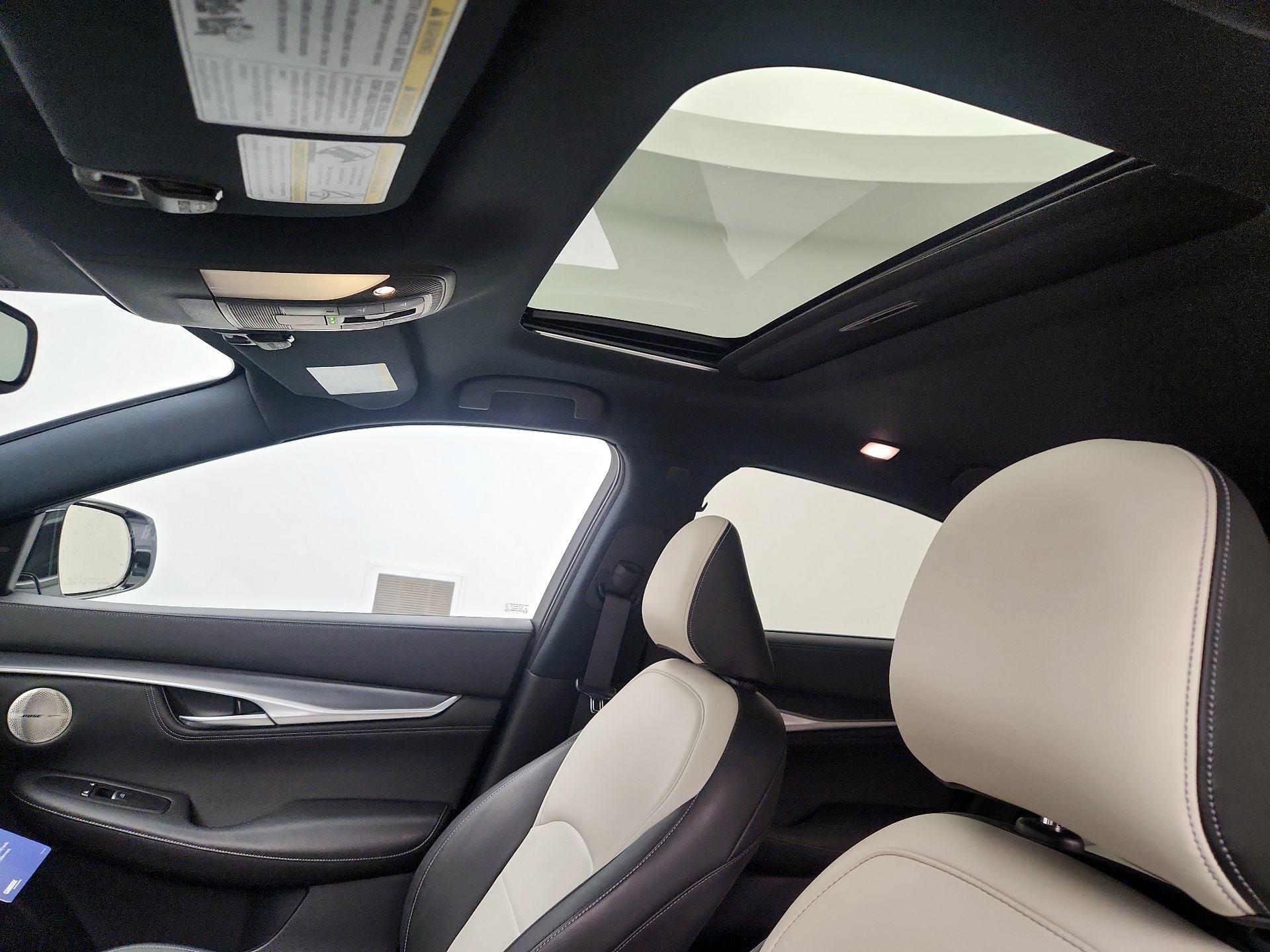 Thumbnail: 2022 INFINITI QX55 - 20