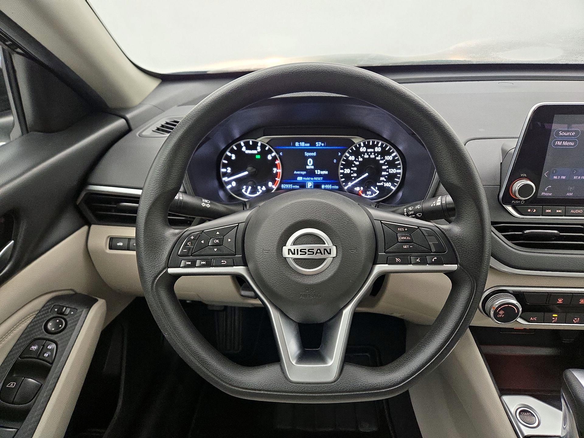 Thumbnail: 2020 Nissan Altima - 10