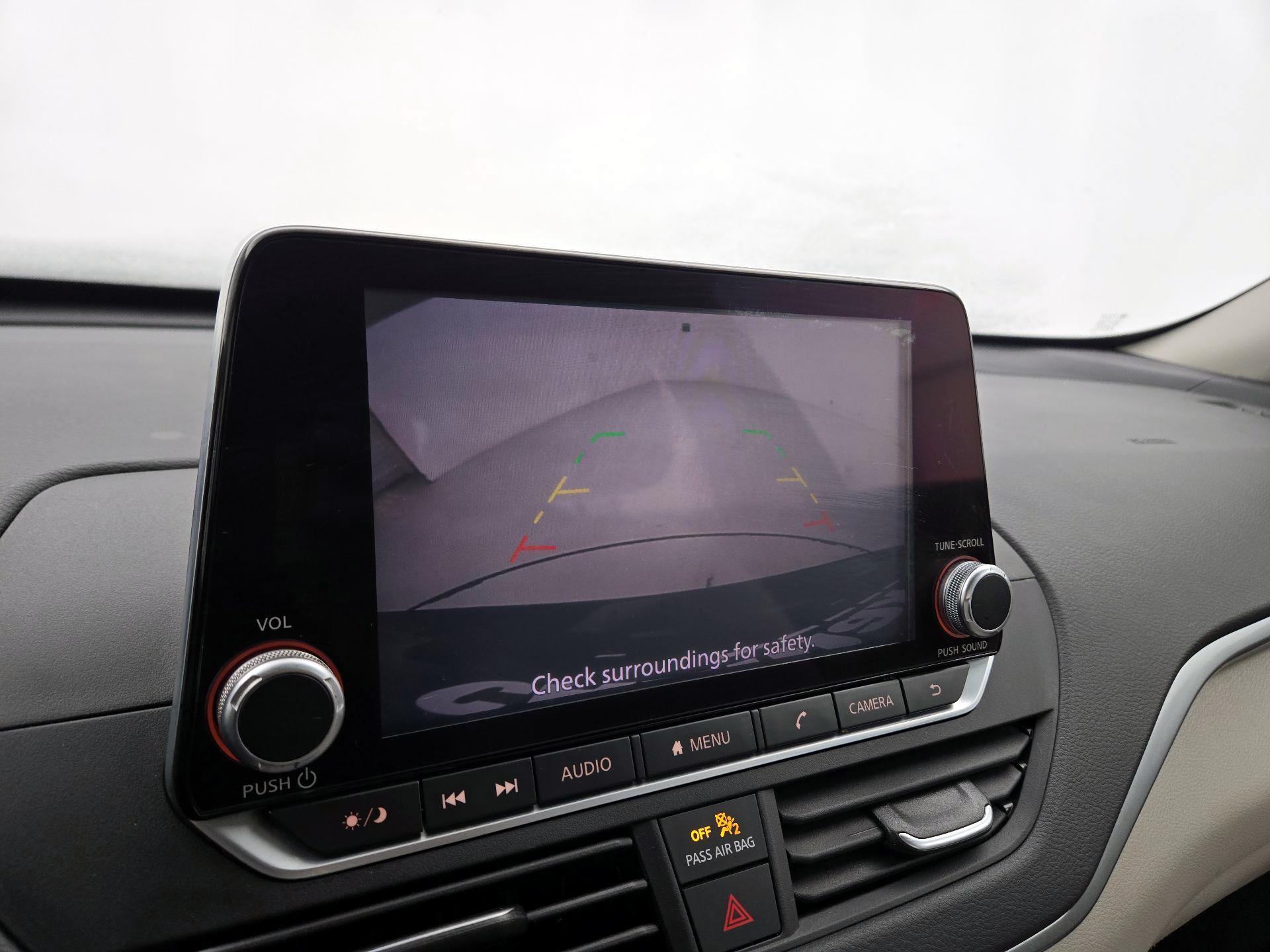 Thumbnail: 2020 Nissan Altima - 14