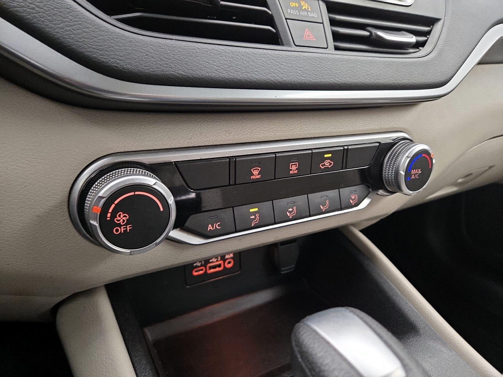 Thumbnail: 2020 Nissan Altima - 16