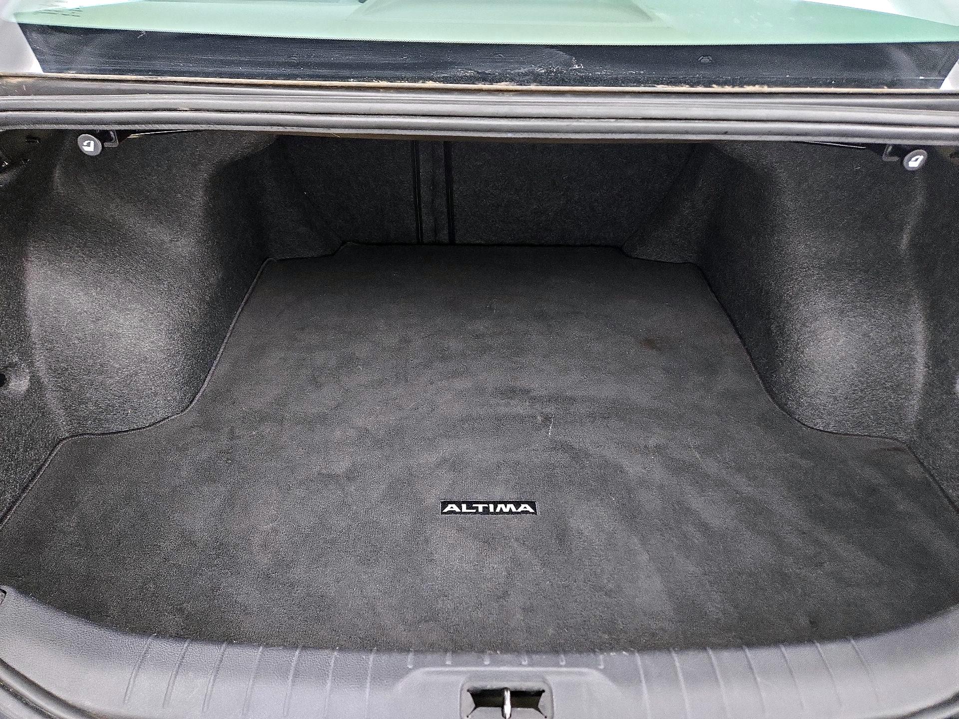 Thumbnail: 2020 Nissan Altima - 20