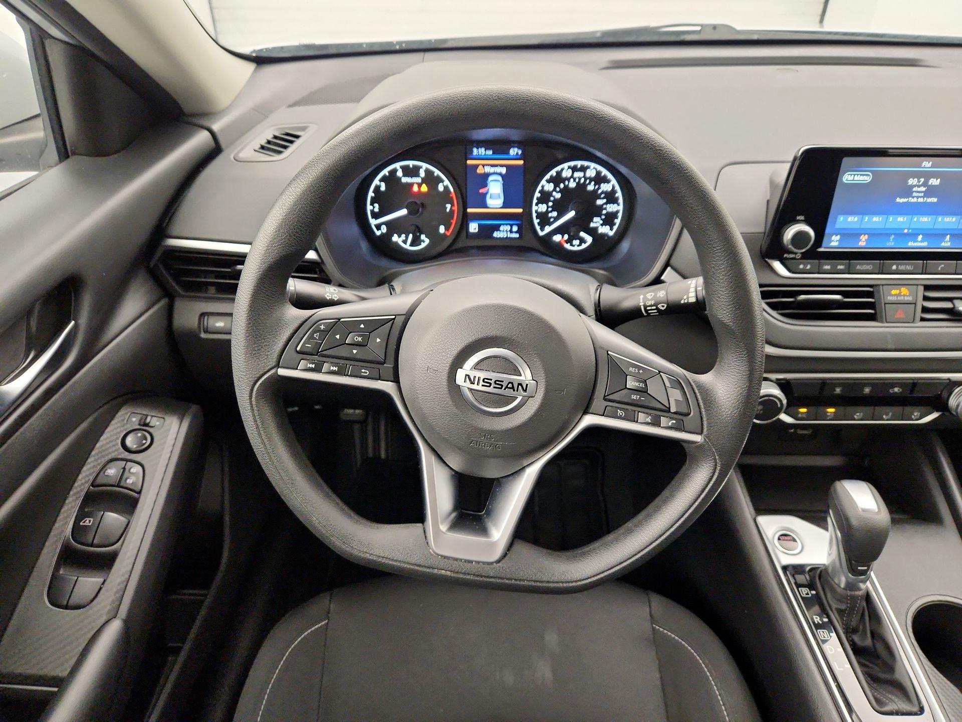 Thumbnail: 2022 Nissan Altima - 10