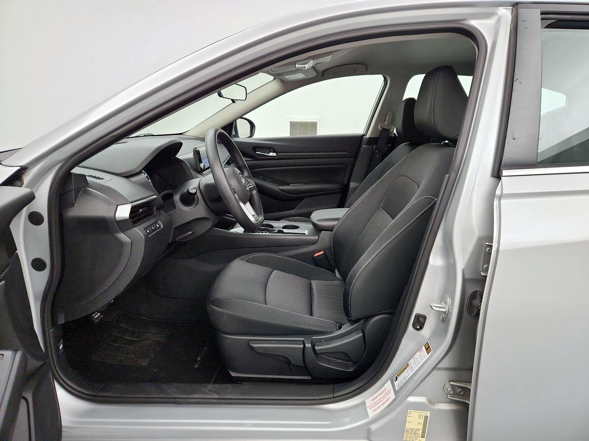 Thumbnail: 2022 Nissan Altima - 11