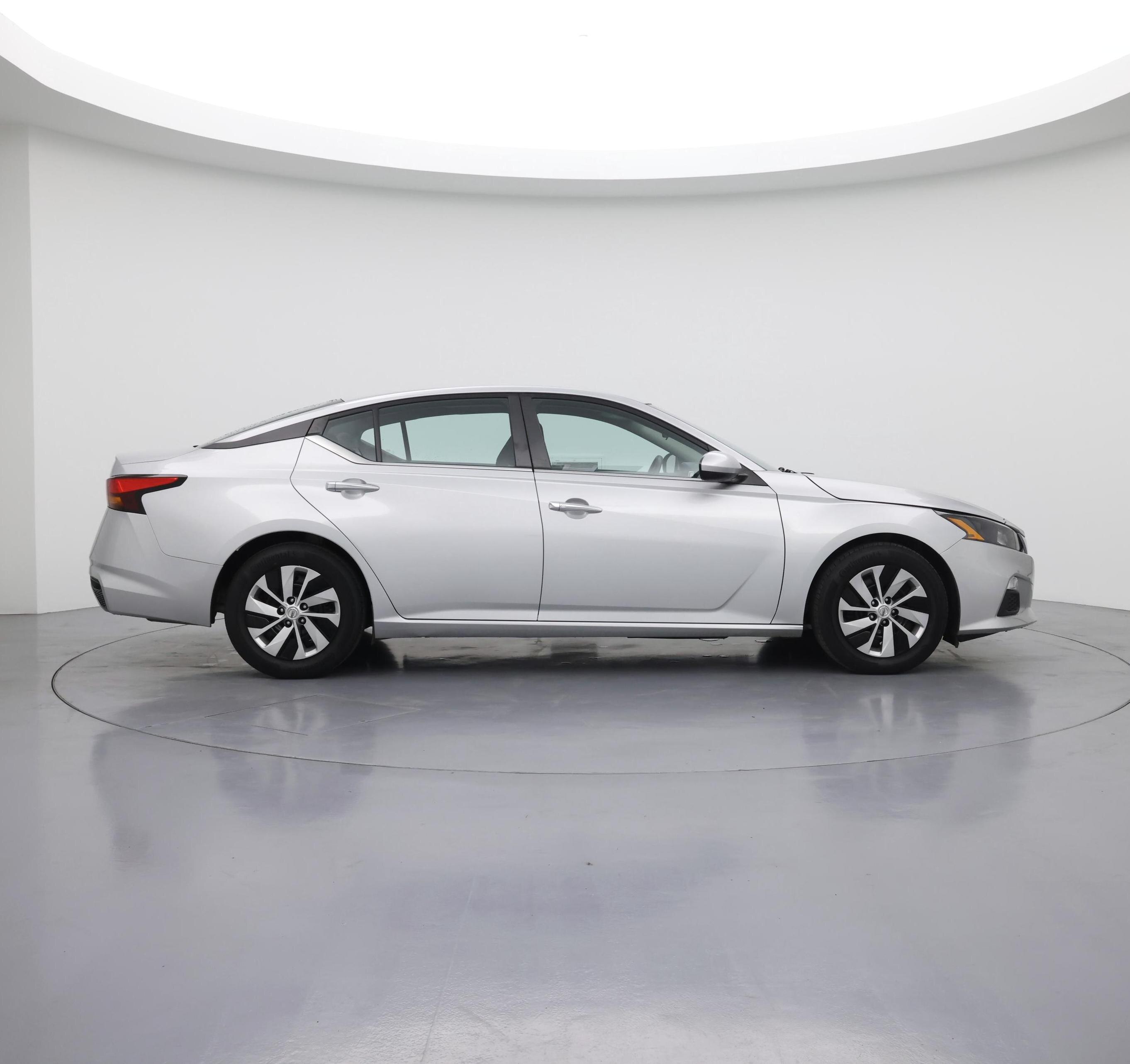 Thumbnail: 2022 Nissan Altima - 7