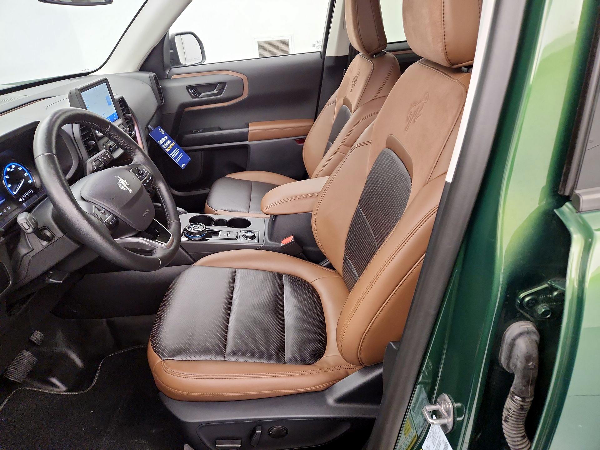 Thumbnail: 2023 Ford Bronco Sport - 11