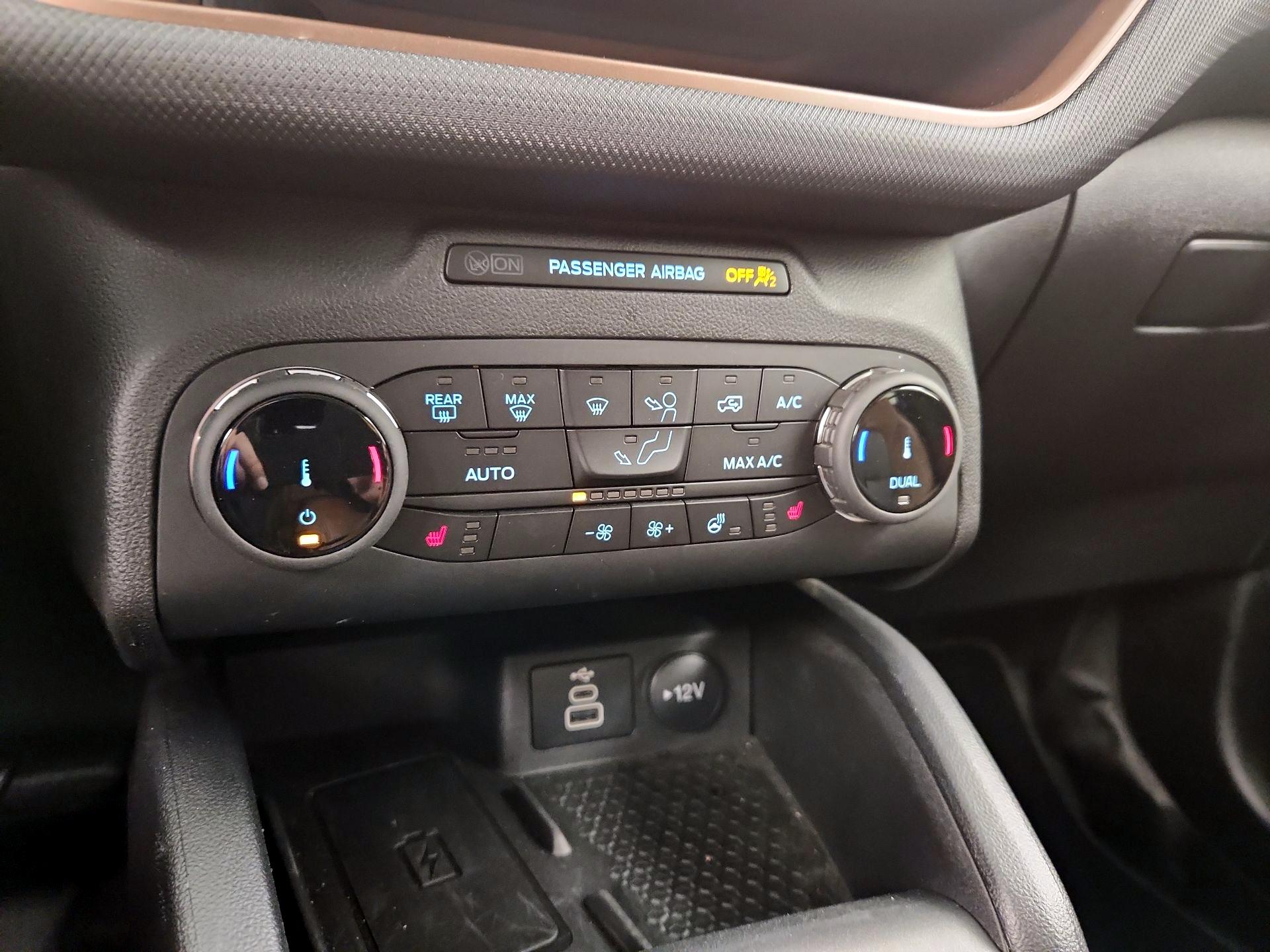 Thumbnail: 2023 Ford Bronco Sport - 16