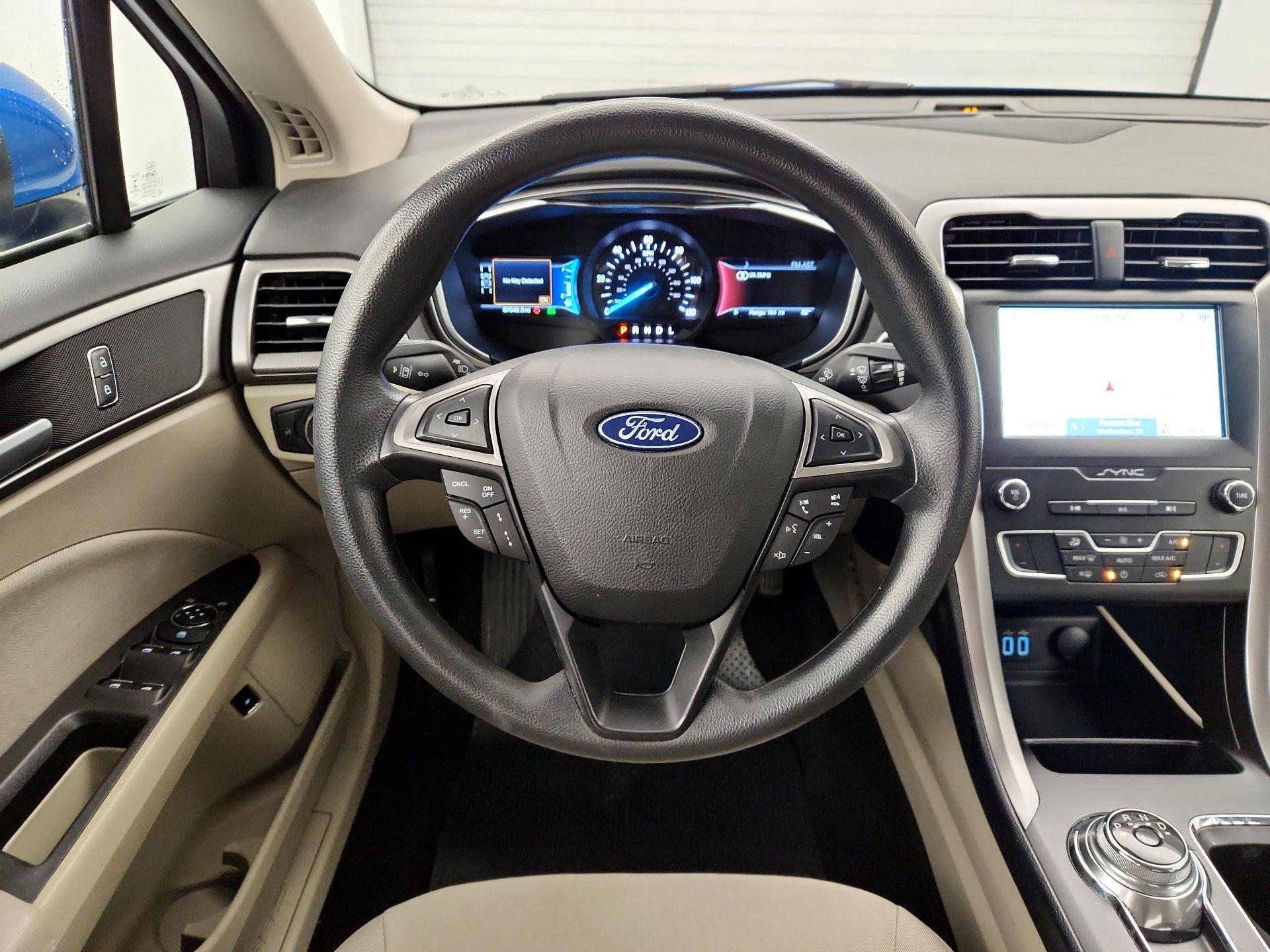 Thumbnail: 2020 Ford Fusion - 10