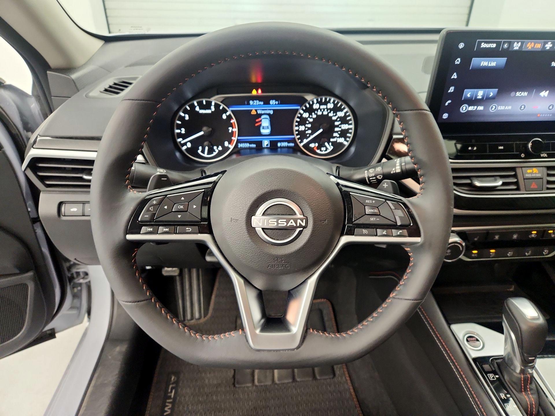 Thumbnail: 2023 Nissan Altima - 10