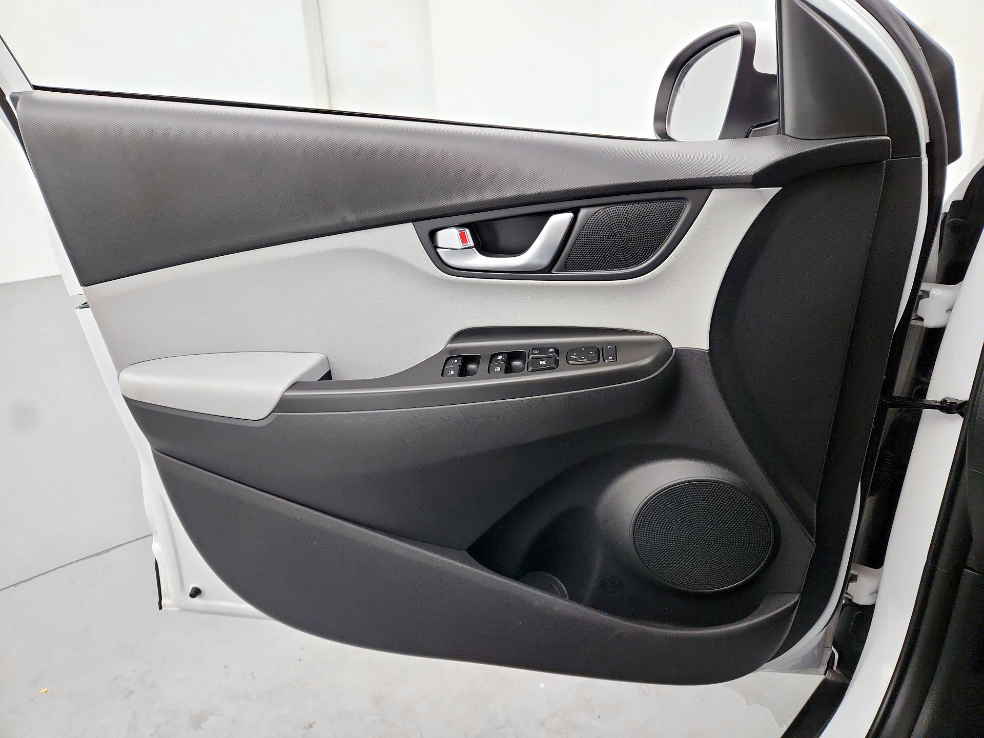 Thumbnail: 2023 Hyundai Kona - 12